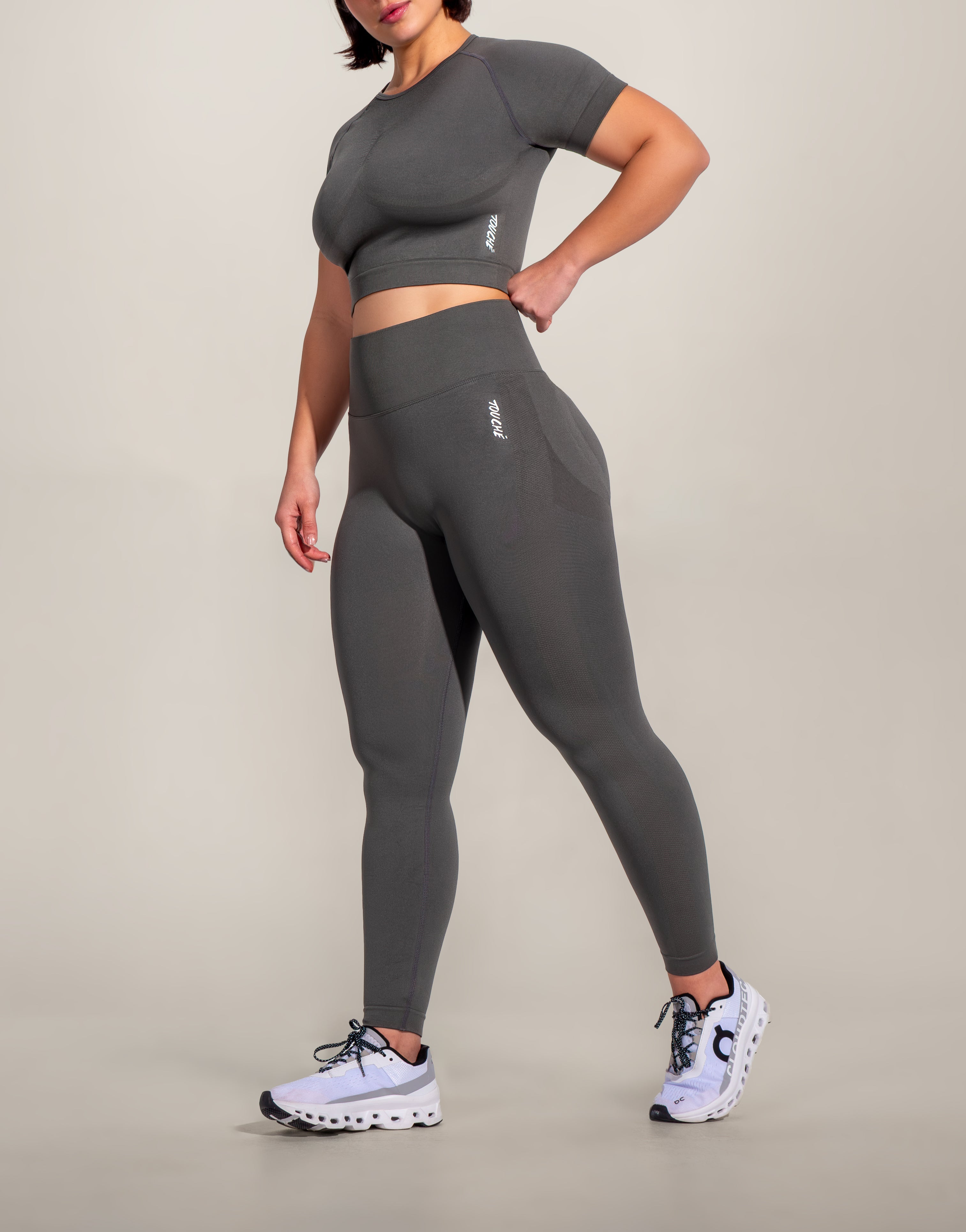ENDURE GREY SEAMLESS