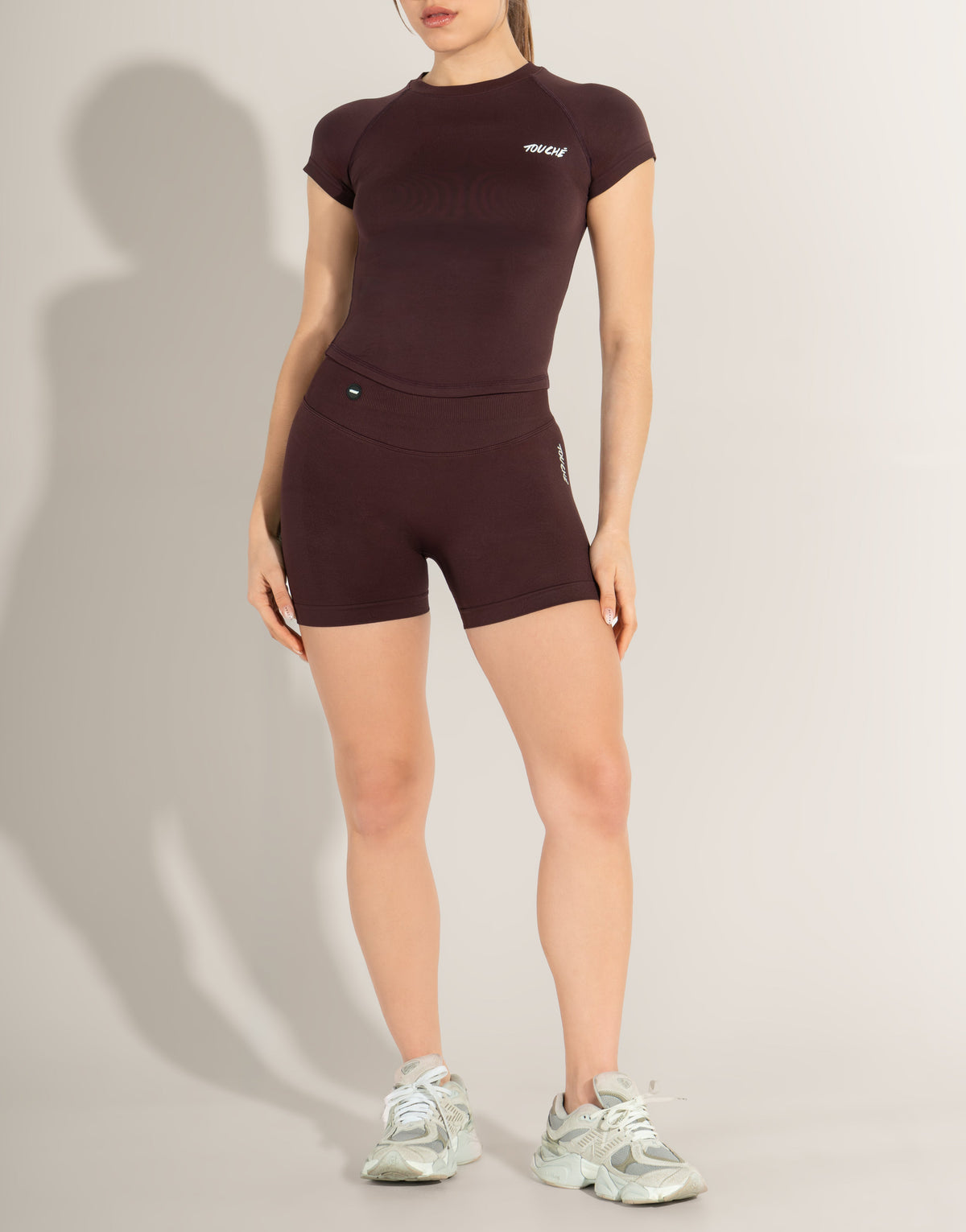 FEATHER BURGUNDY TOP SEAMLESS
