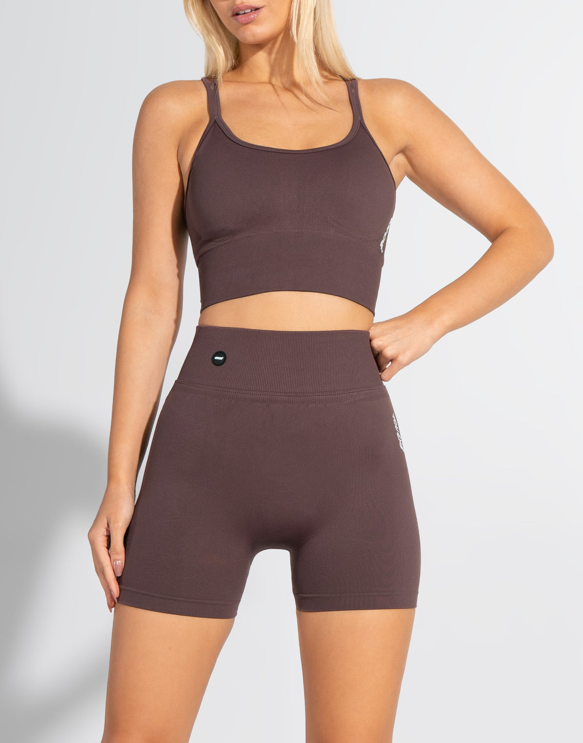 FLOW BROWN TOP SEAMLESS