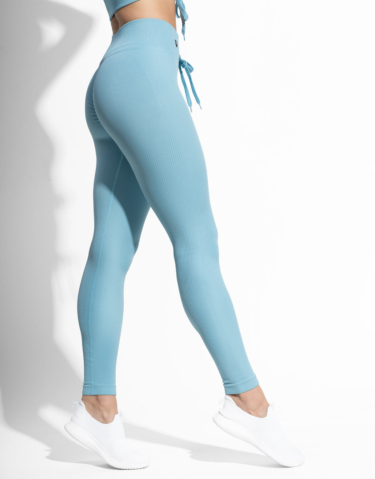 RIBBED AQUA SEAMLESS