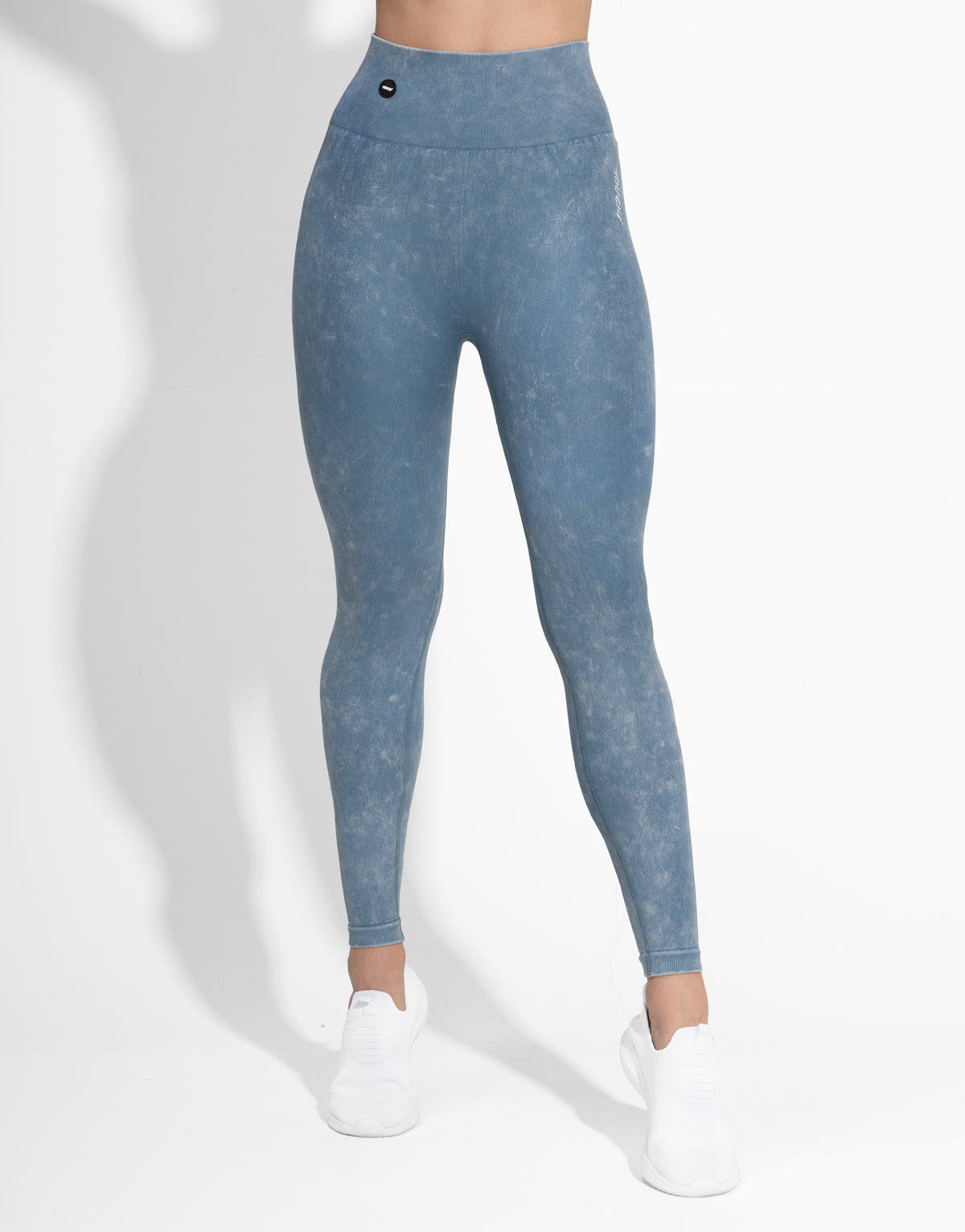 ZIPPED BLUE SEAMLESS