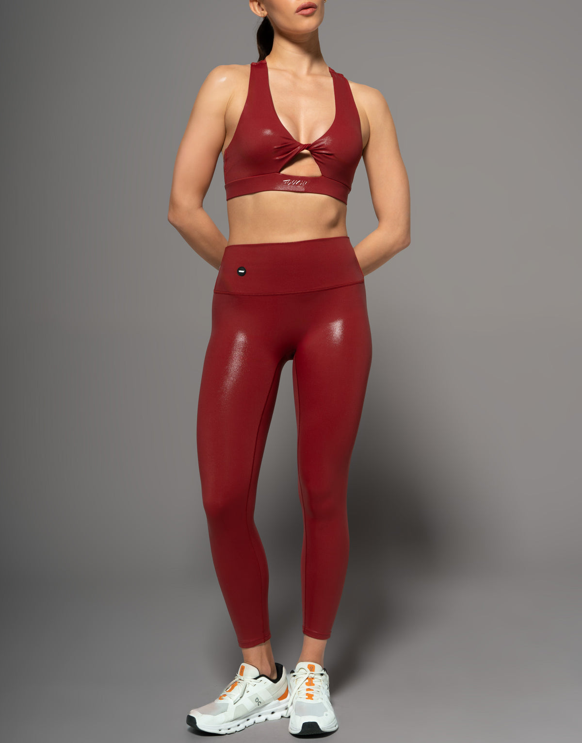 BURGUNDY SHINE TOP