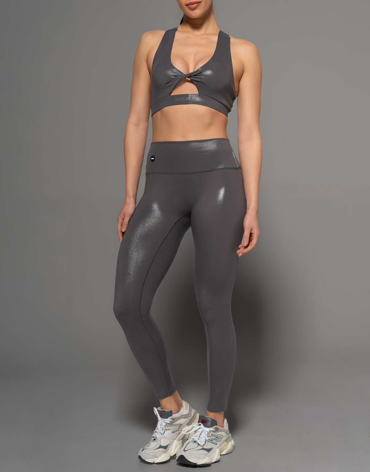 GREY SHINE TOP