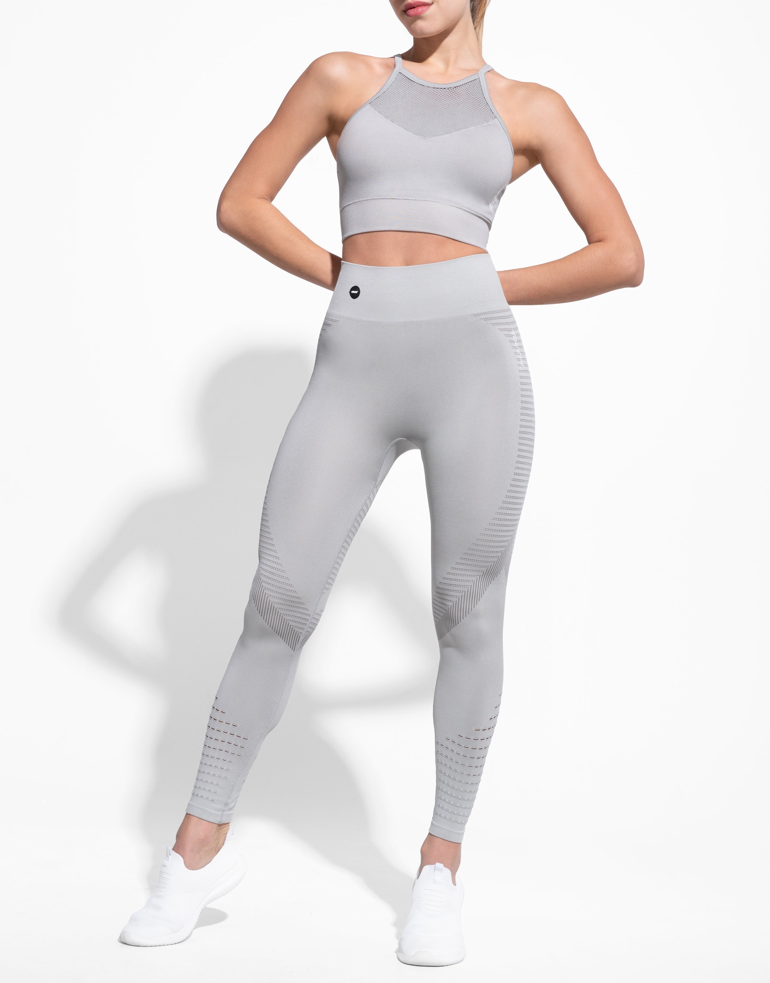 GREY BREATHER SEAMLESS TOP