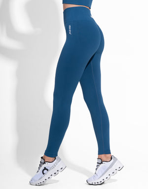BASIC BLUE SEAMLESS