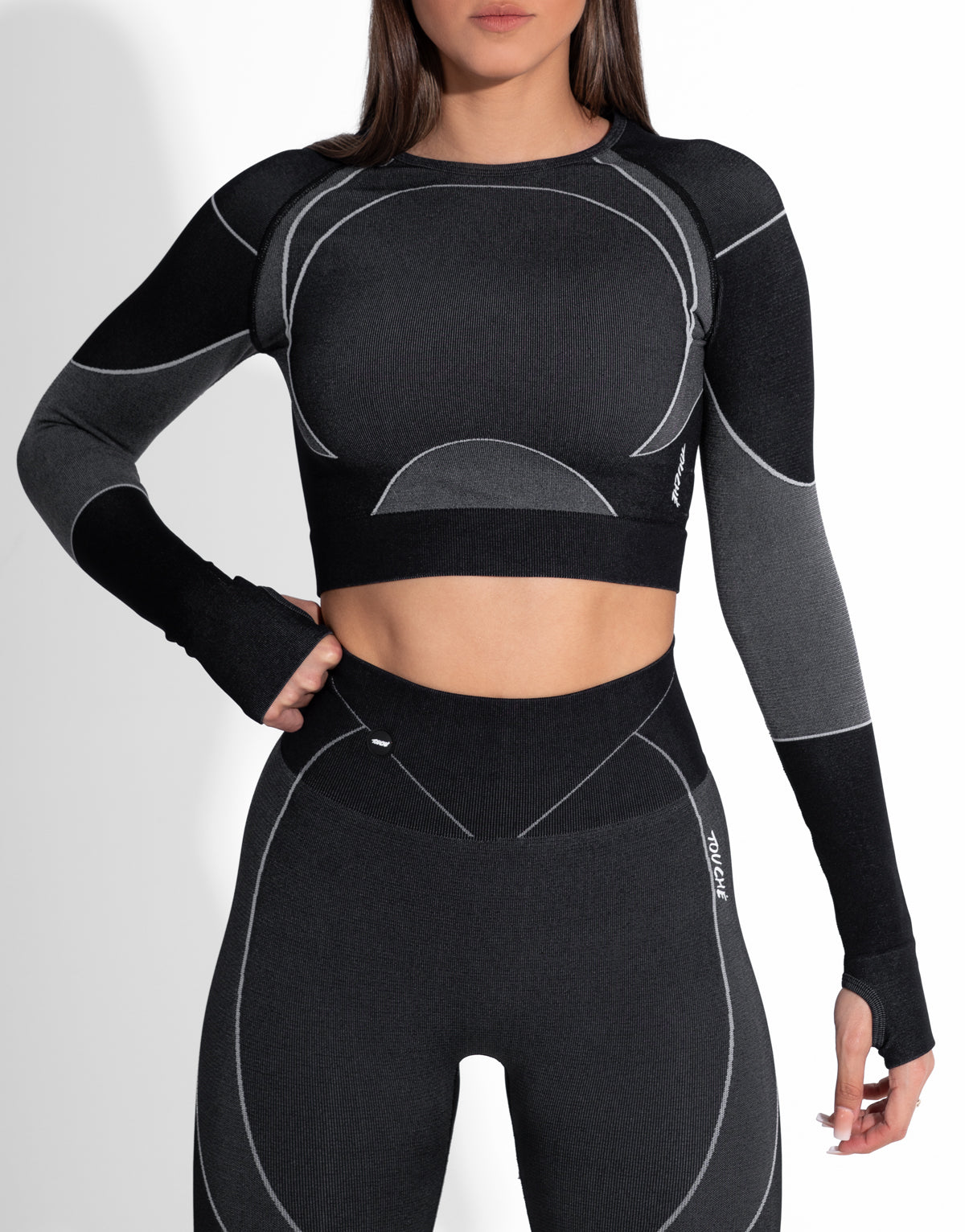 PACE LINES BLACK SEAMLESS TOP