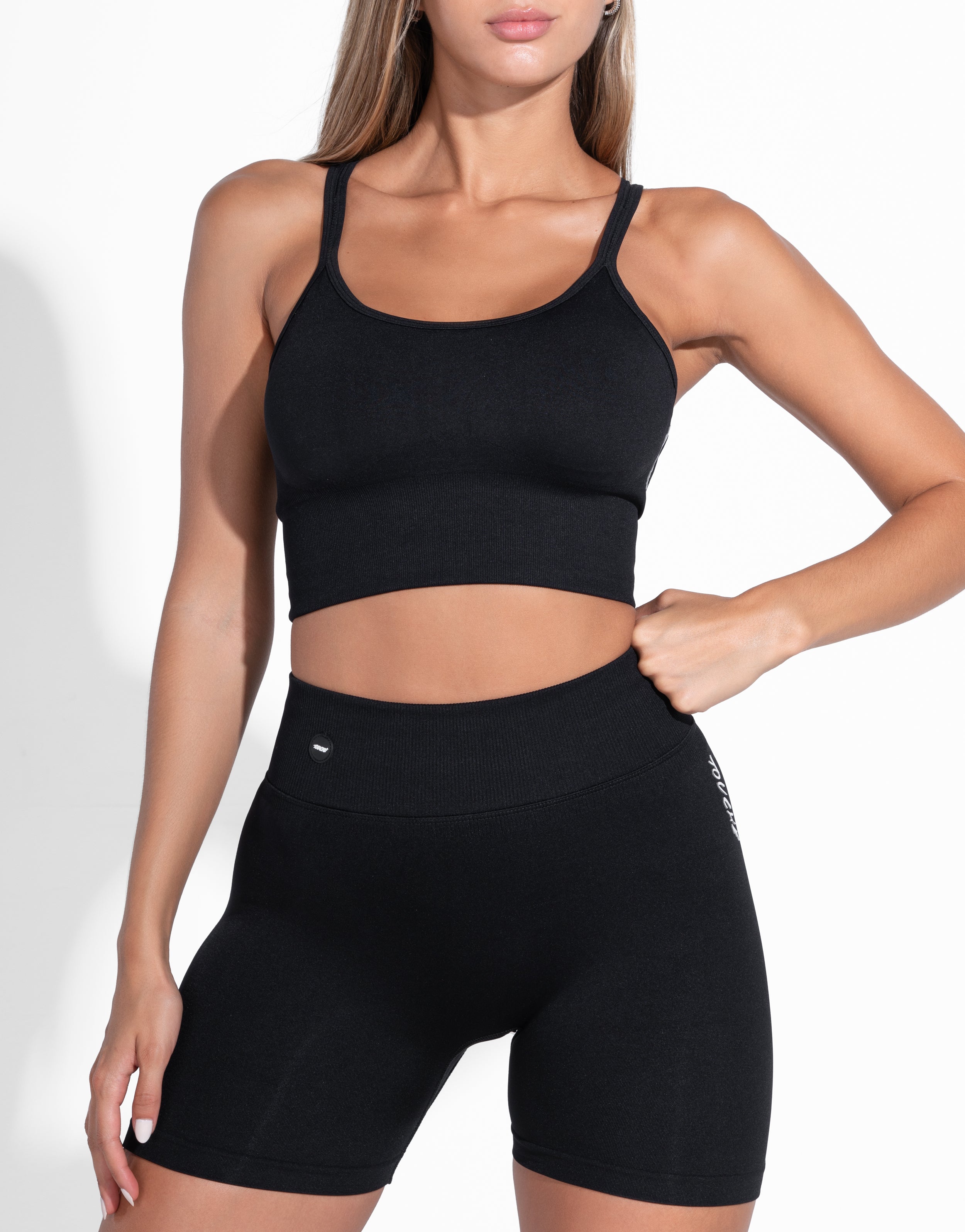 CORE BLACK TOP SEAMLESS