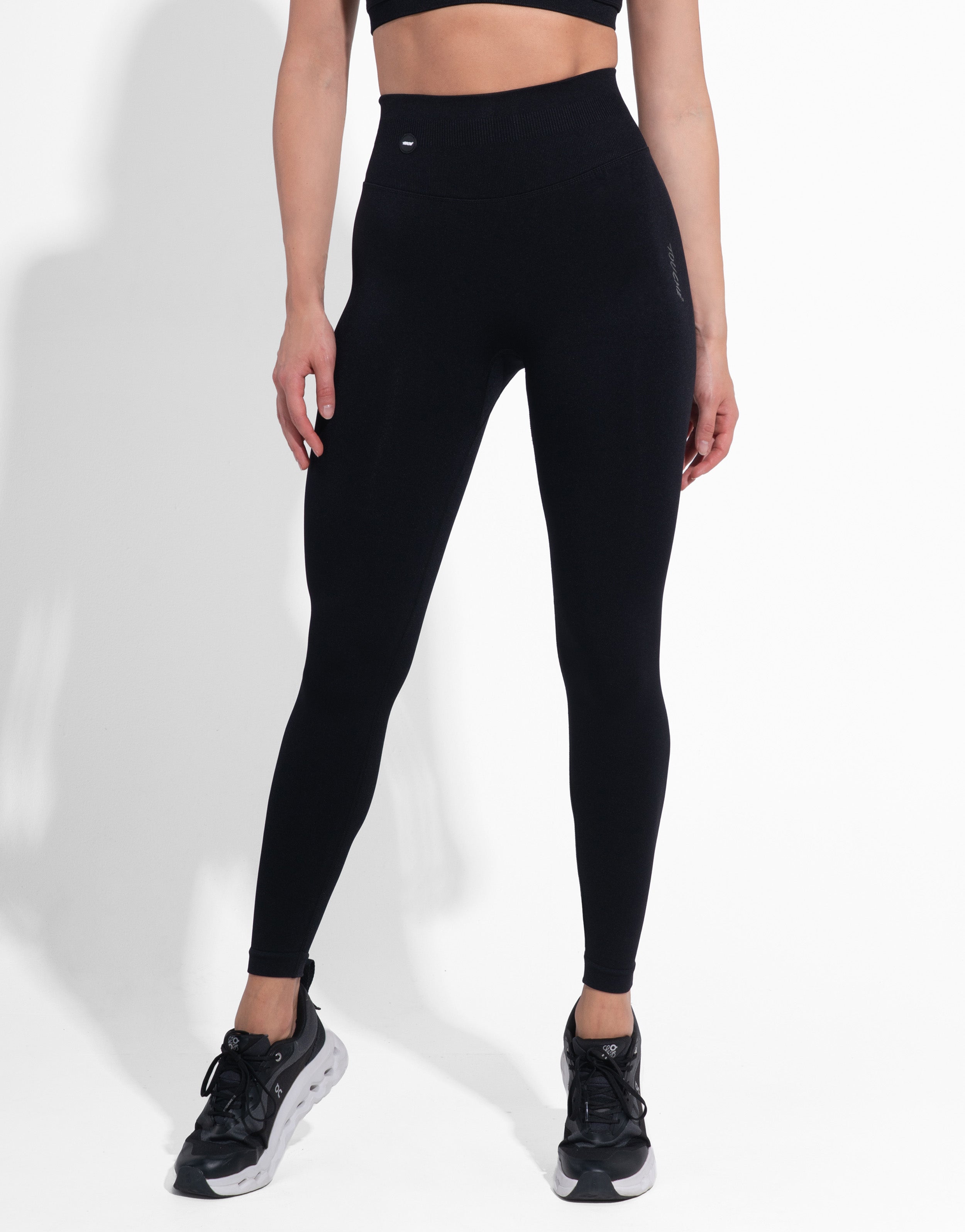 ELASTIC BLACK SEAMLESS