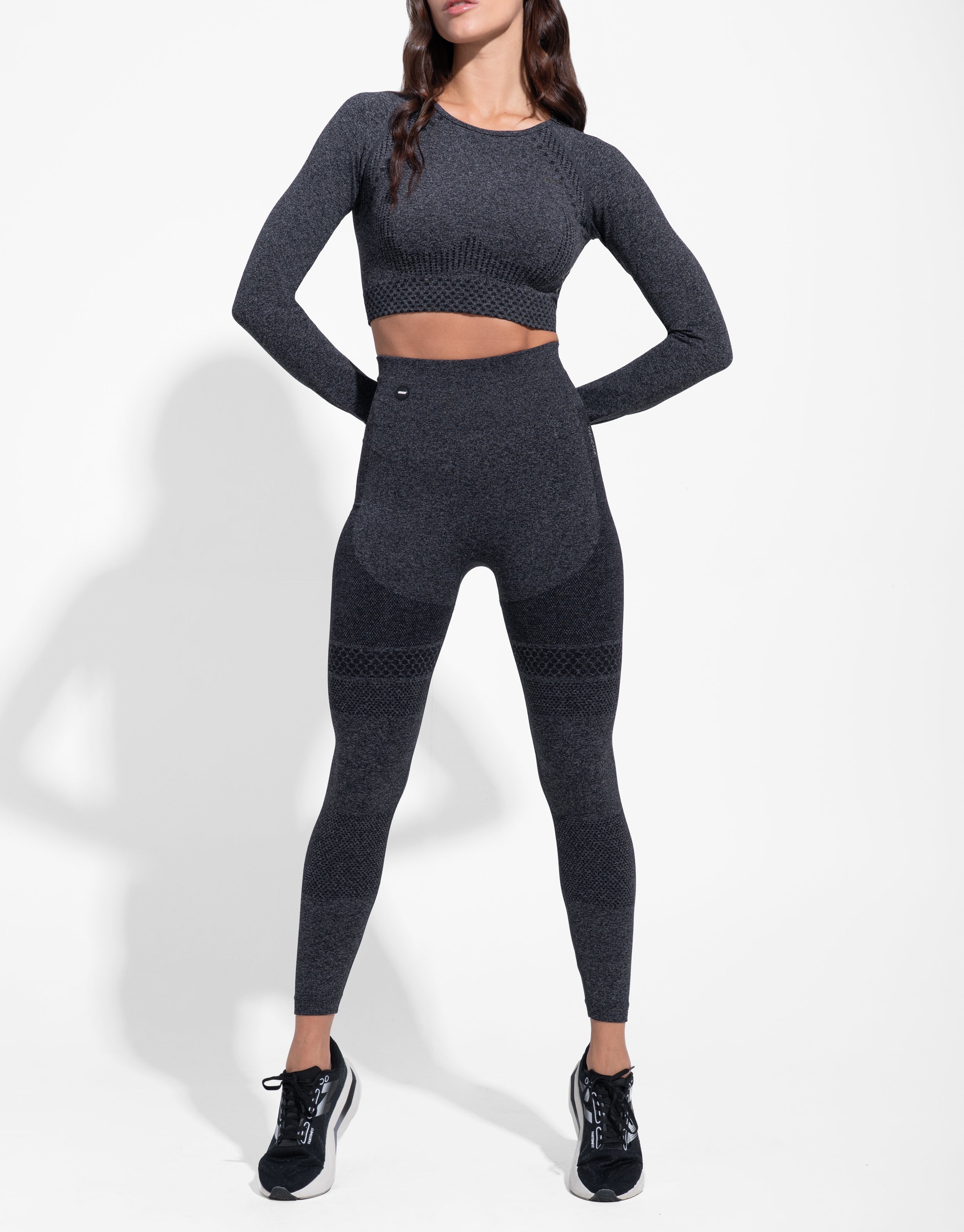 POWERFIT BLACK TOP SEAMLESS