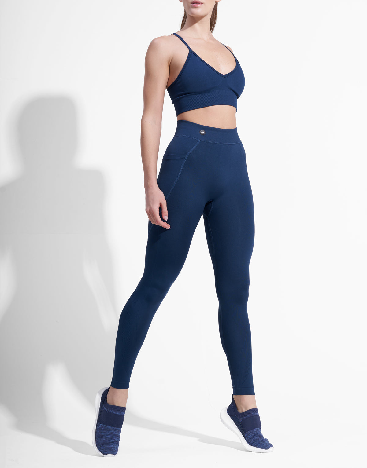 POUCH BLUE SEAMLESS TOP