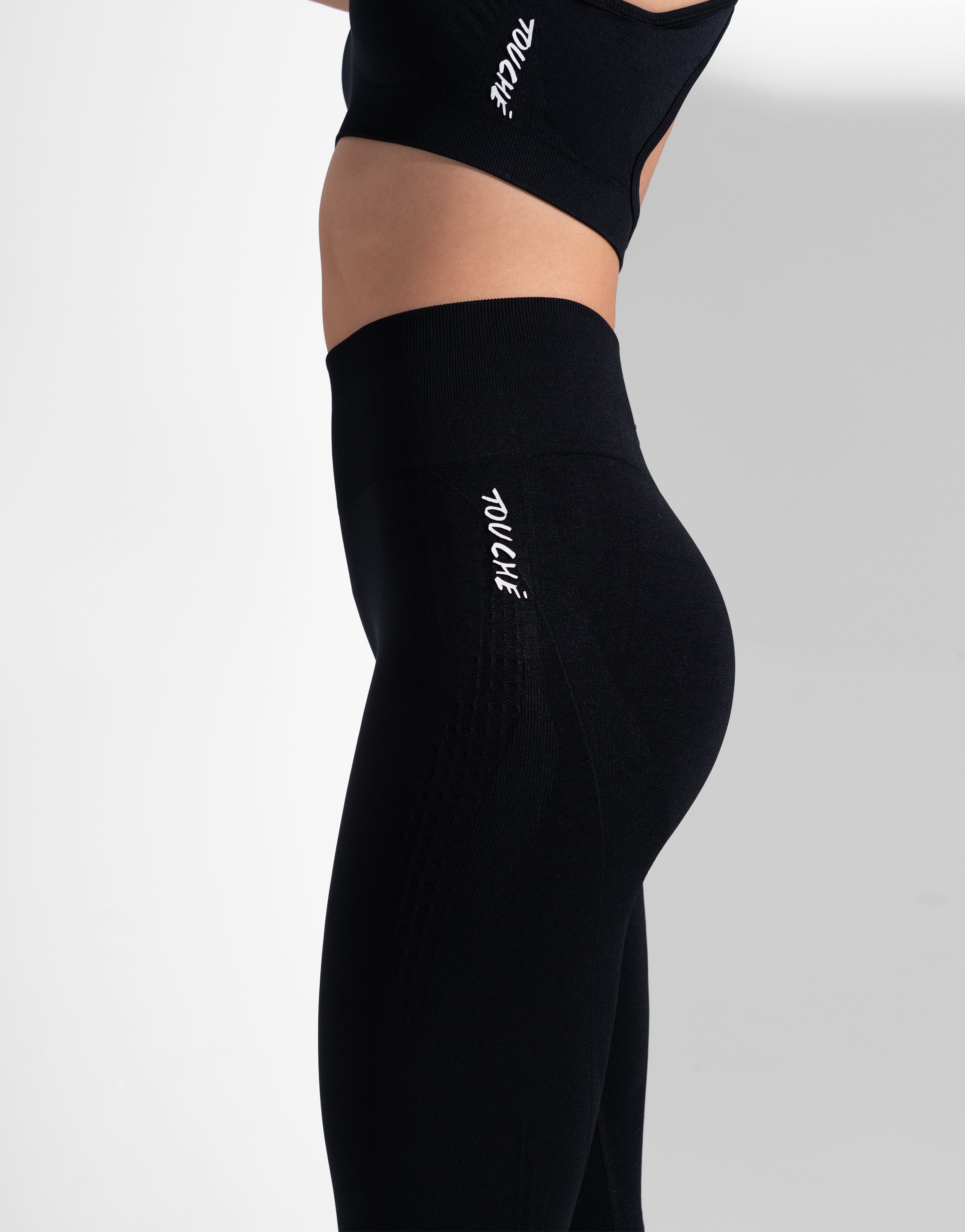FLOW BLACK SEAMLESS