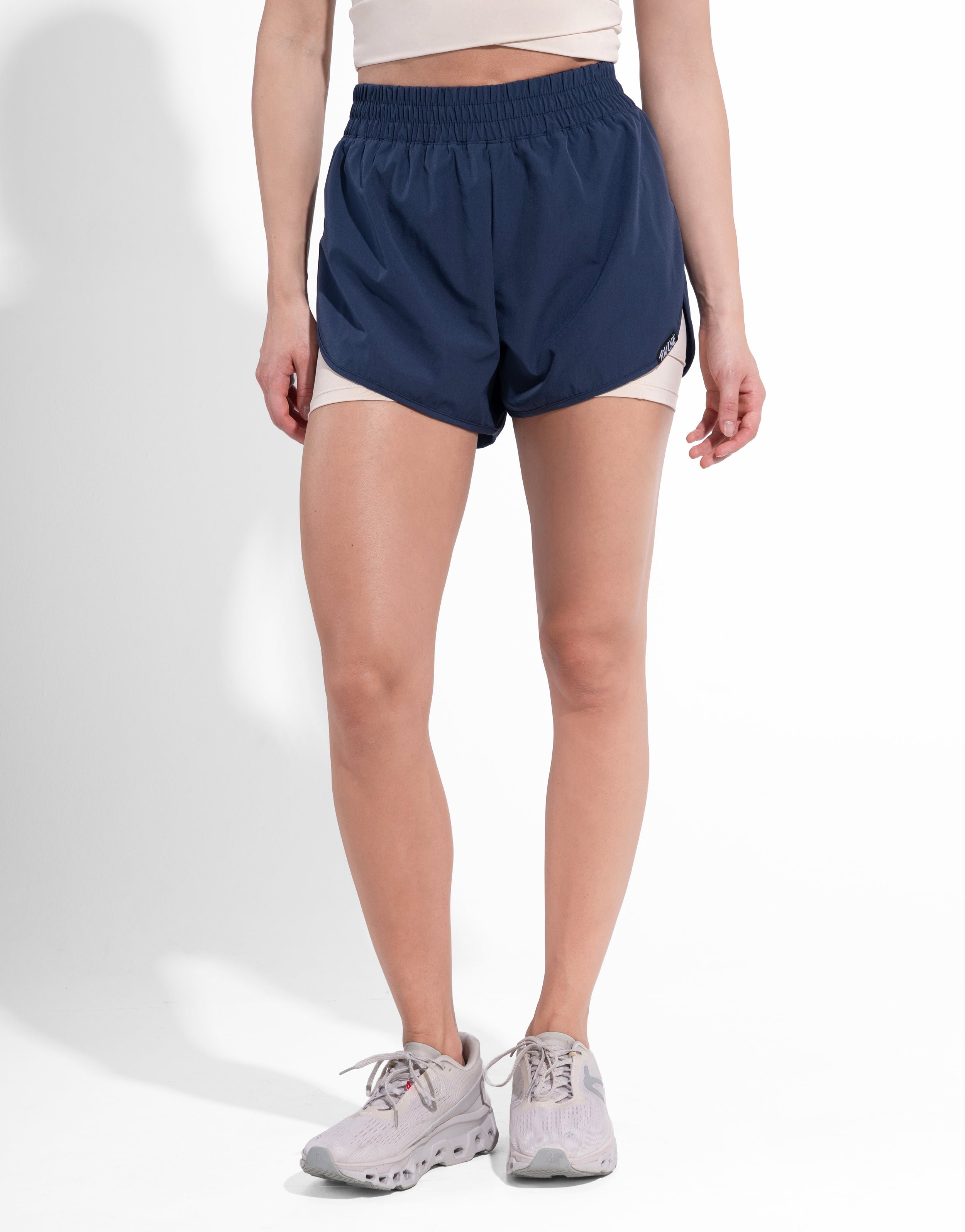 RUNNING NAVY SHORT