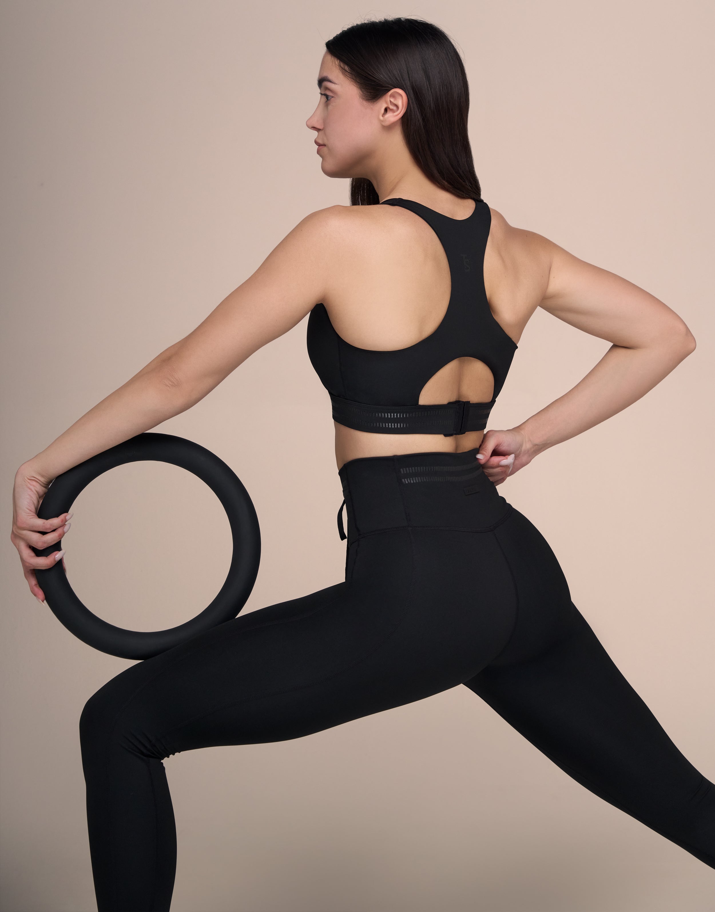 BLACK WILD PITCH TOP