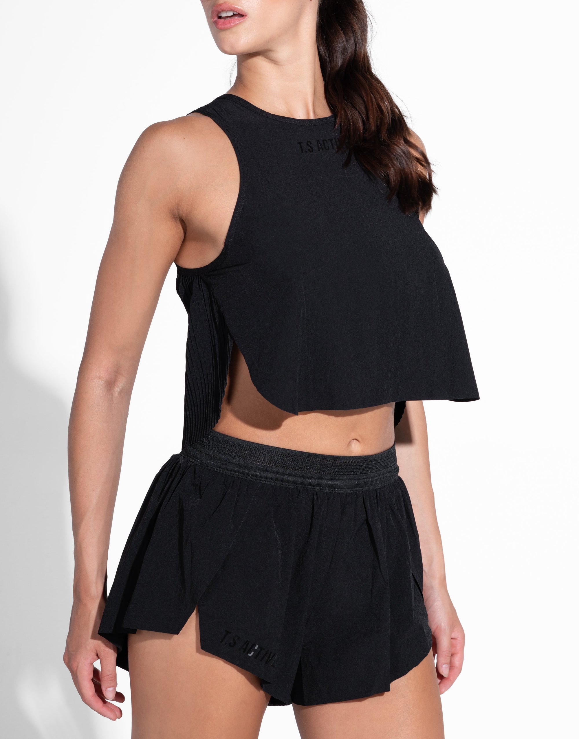 RUNNER BLACK TEE