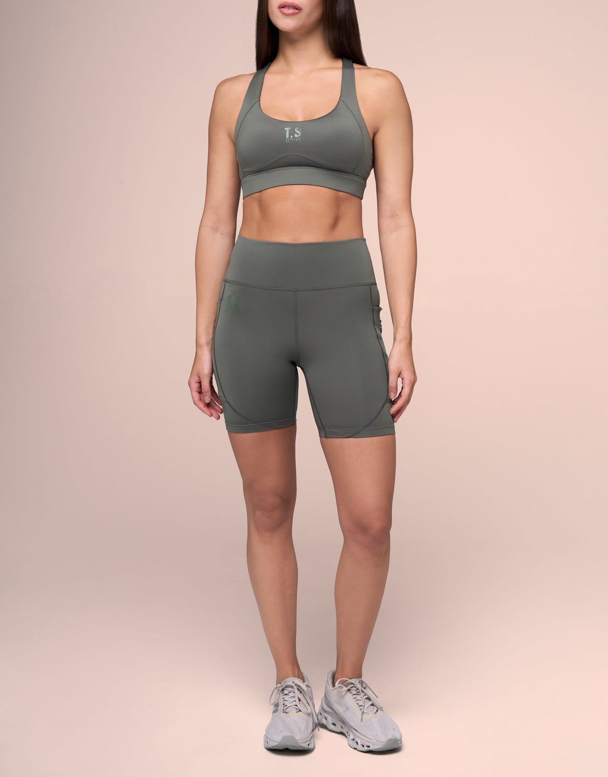 CLOUD BLACK SHORT