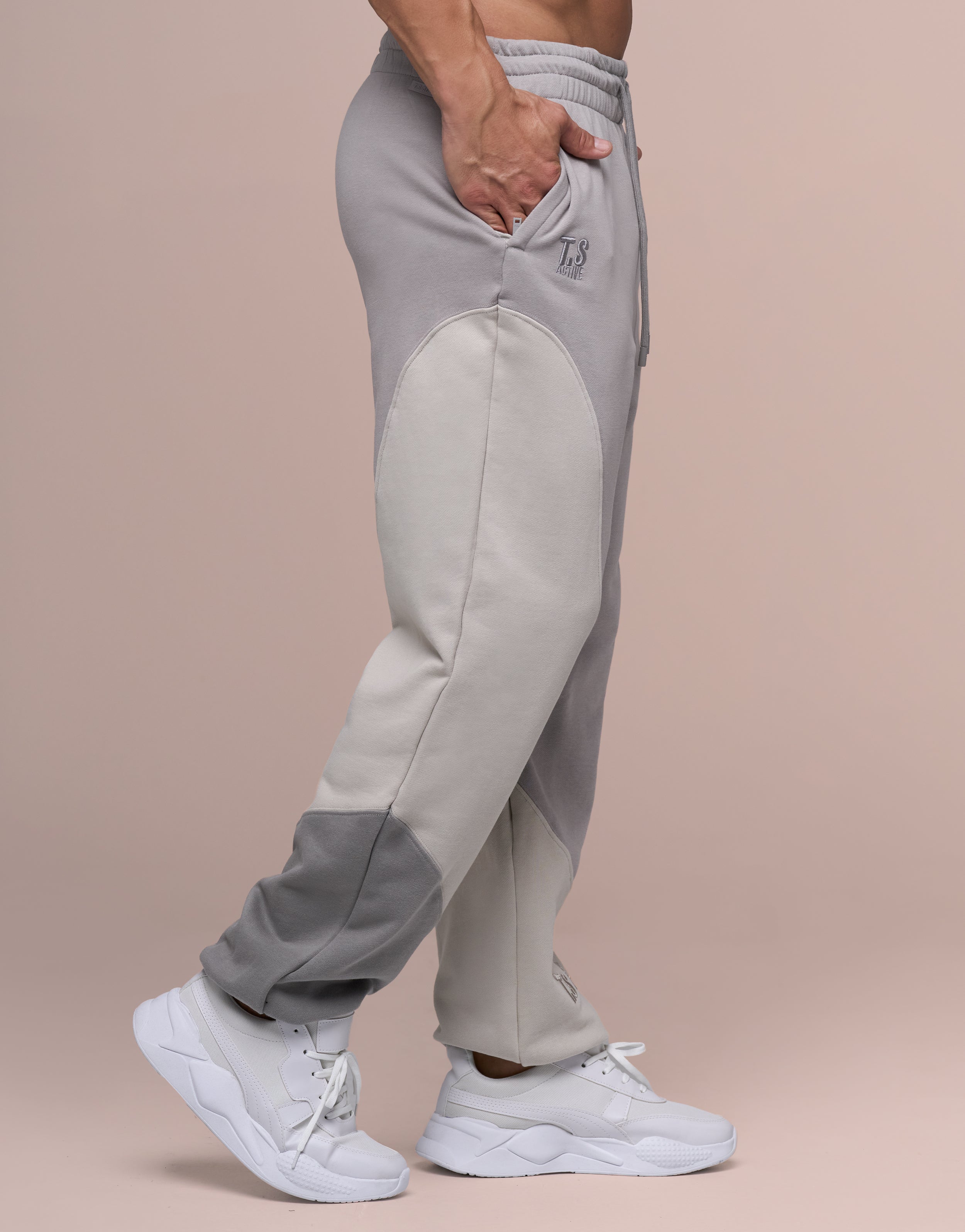 CLOUD GREY JOGGER