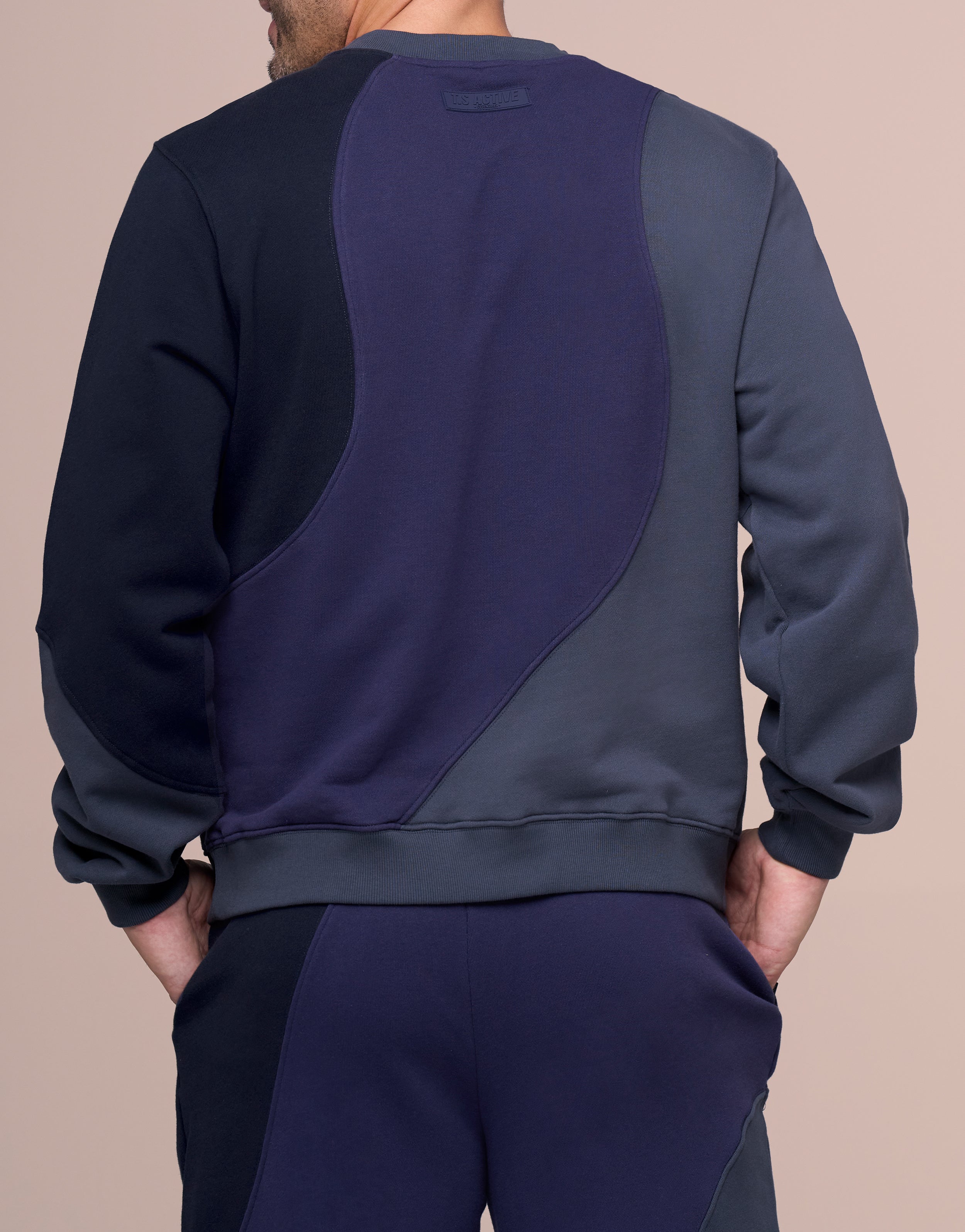 CLOUD NAVY SWEAT