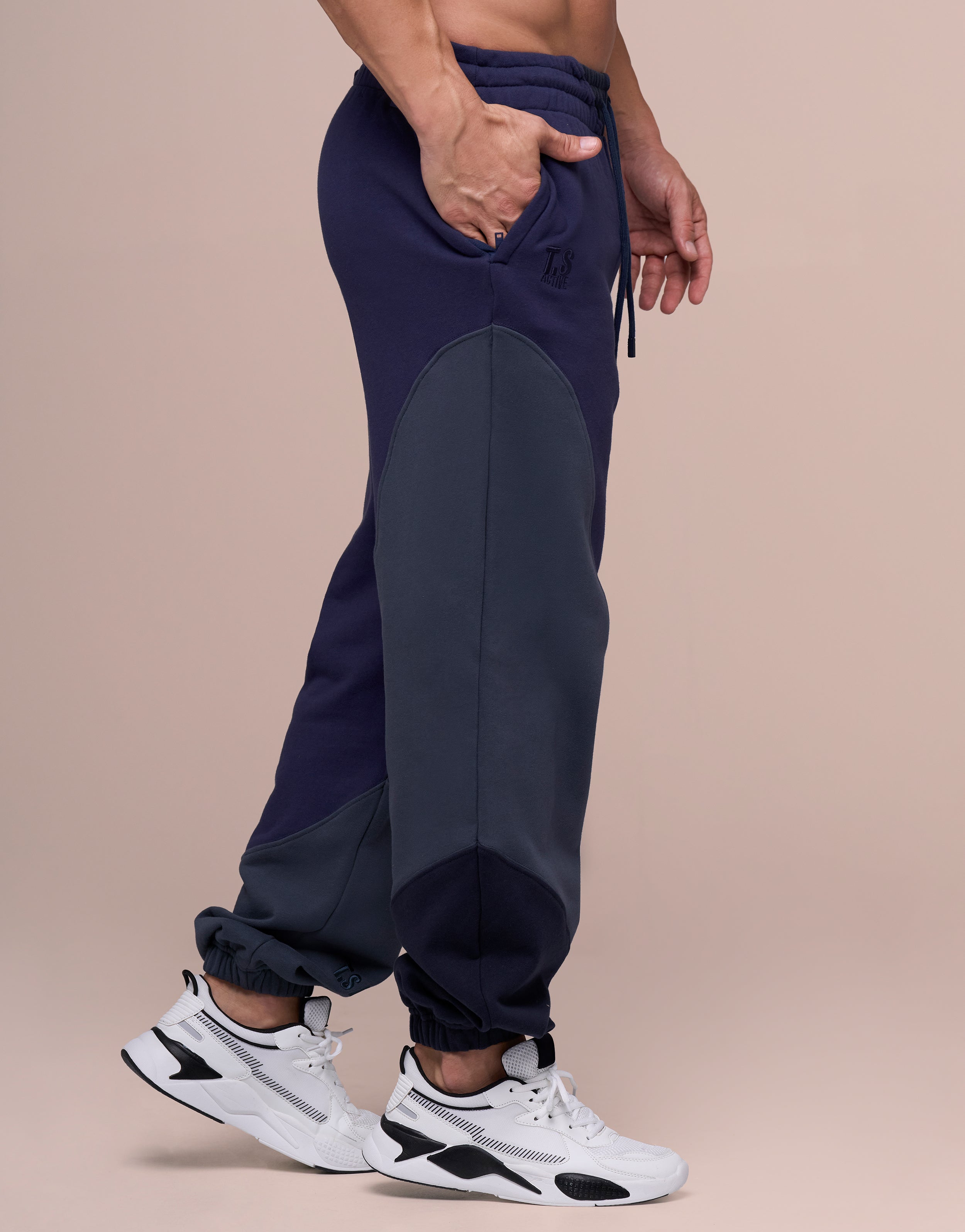 CLOUD NAVY JOGGER