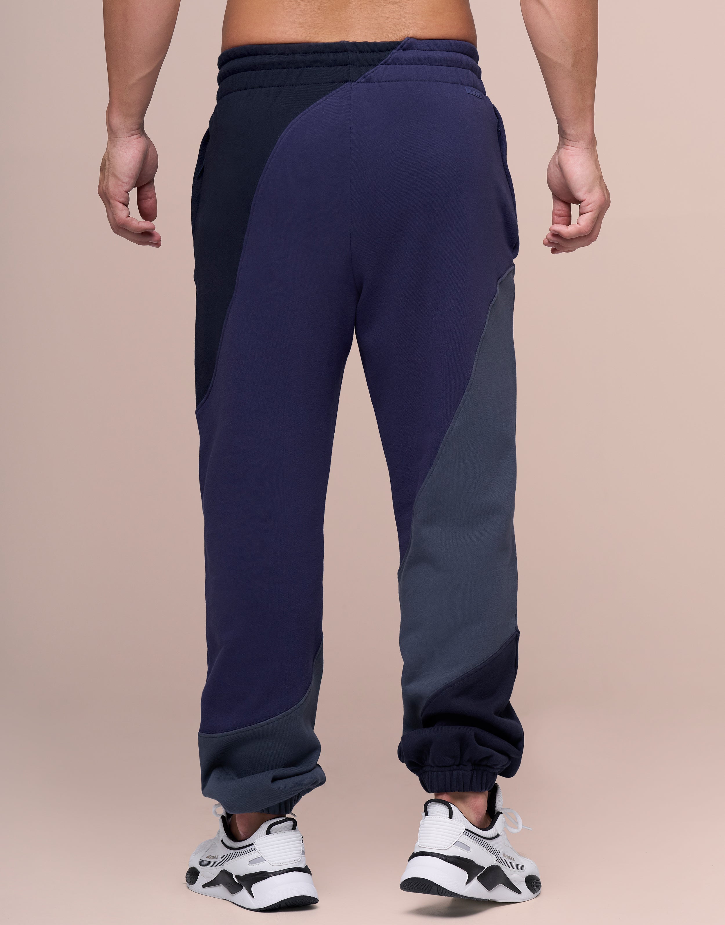 CLOUD NAVY JOGGER