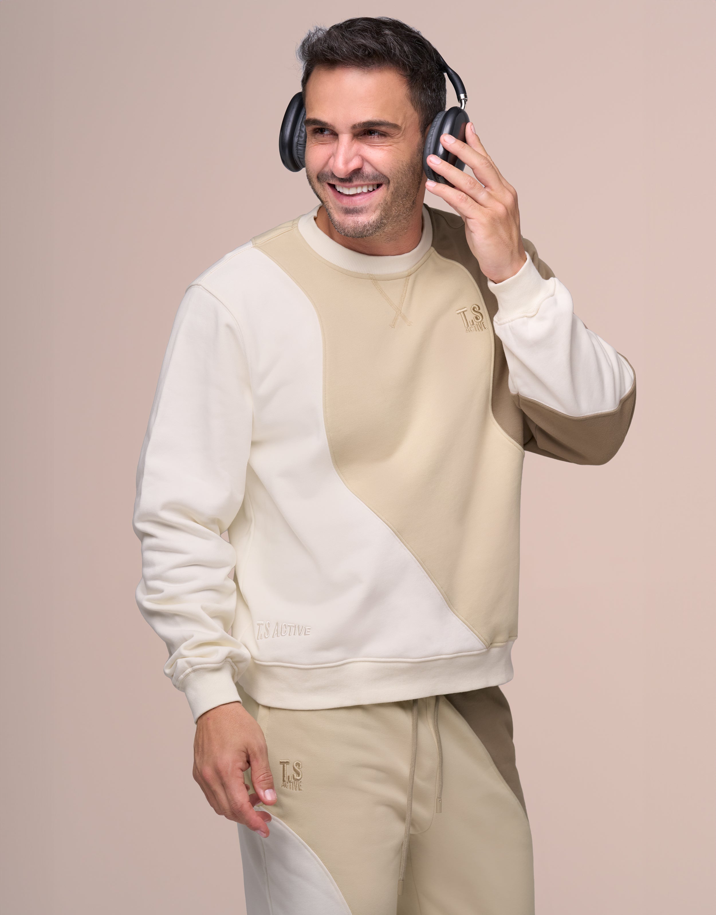 CLOUD WHITE SWEAT