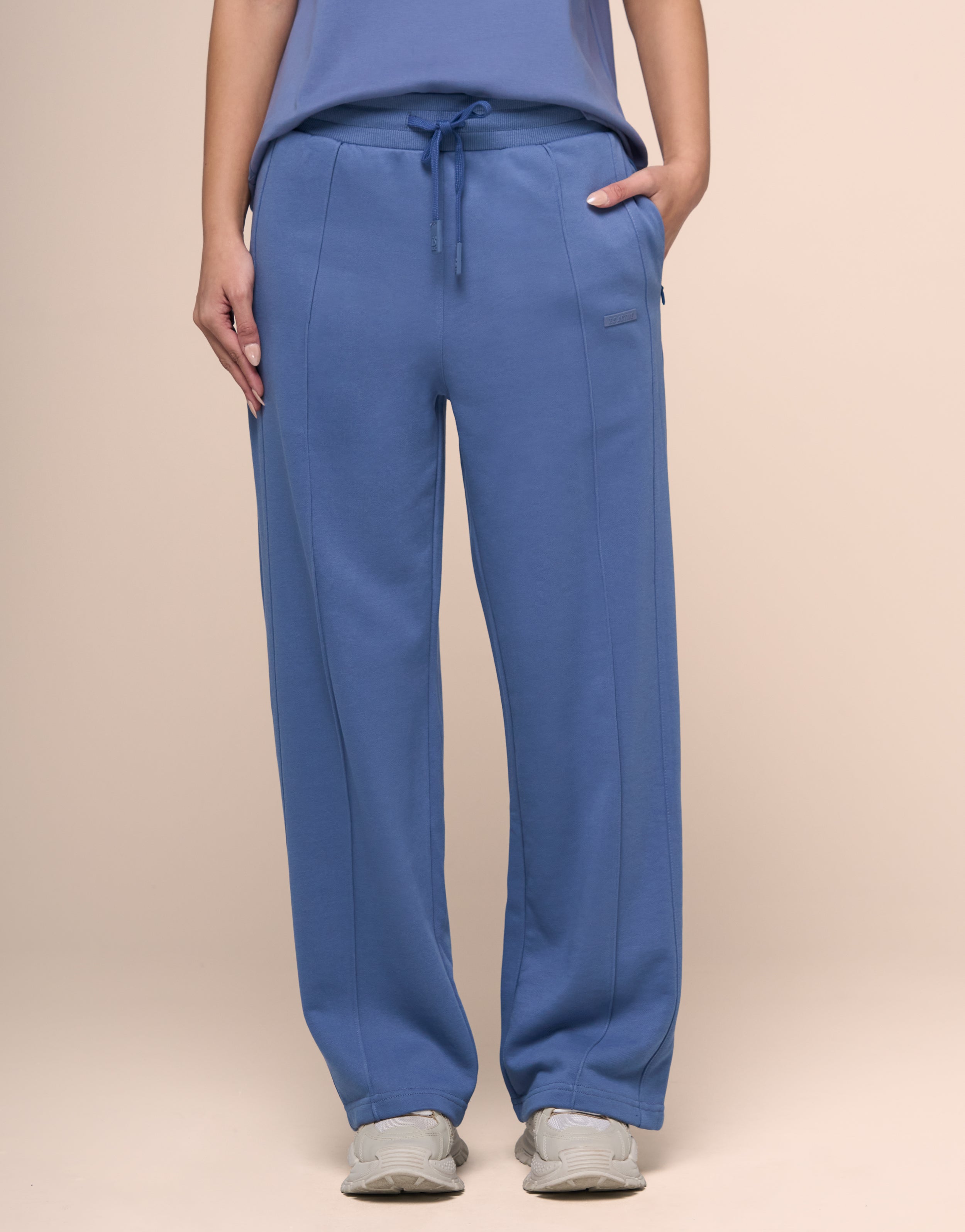 DAHLIA SKY JOGGER