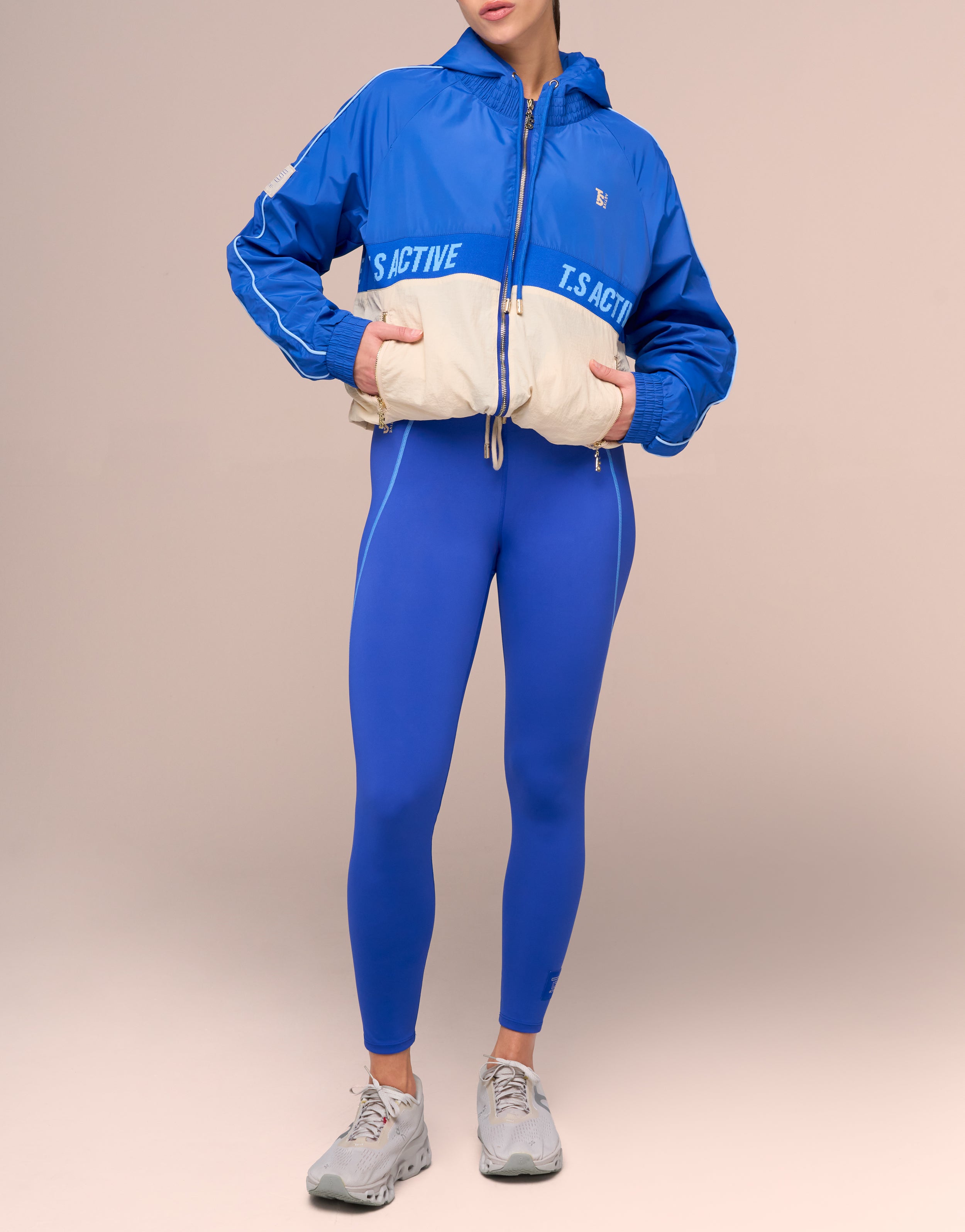 DUTTY NAVY WINDBREAK