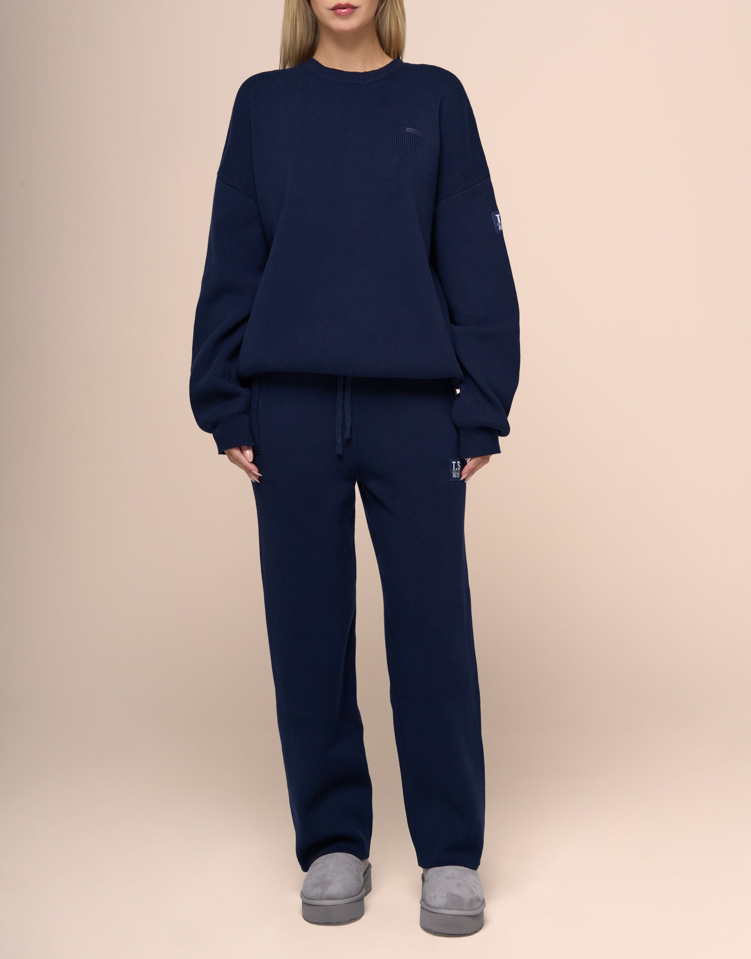 KNITTED NAVY HOODIE