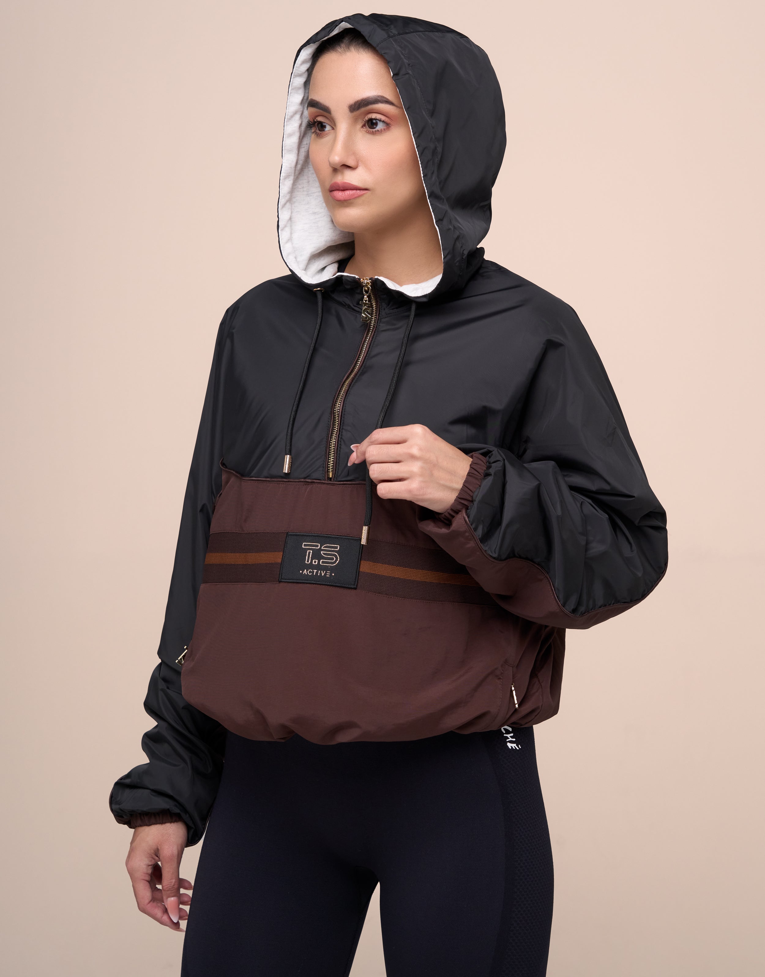 BARRE MOCHA WINDBREAK