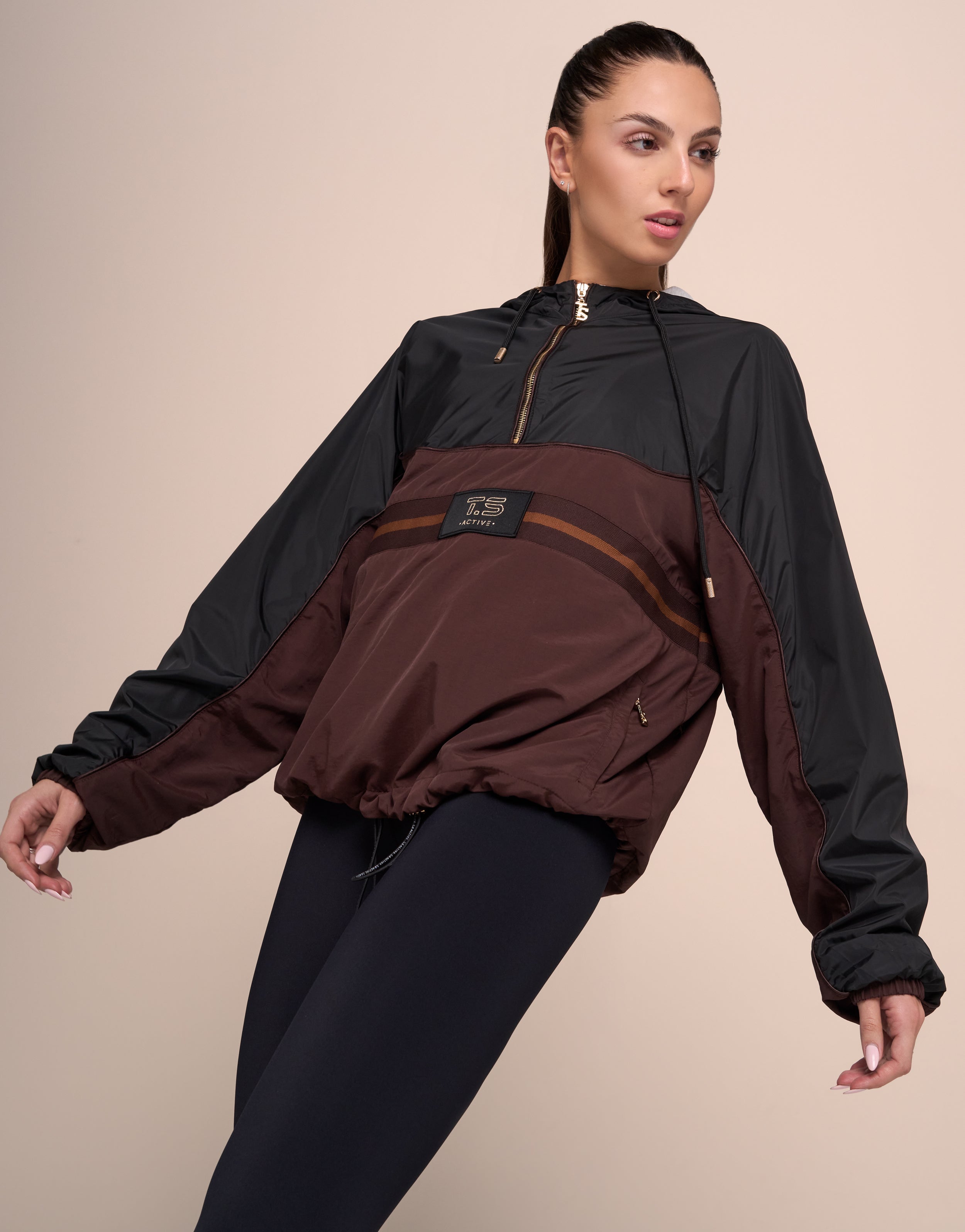 BARRE MOCHA WINDBREAK