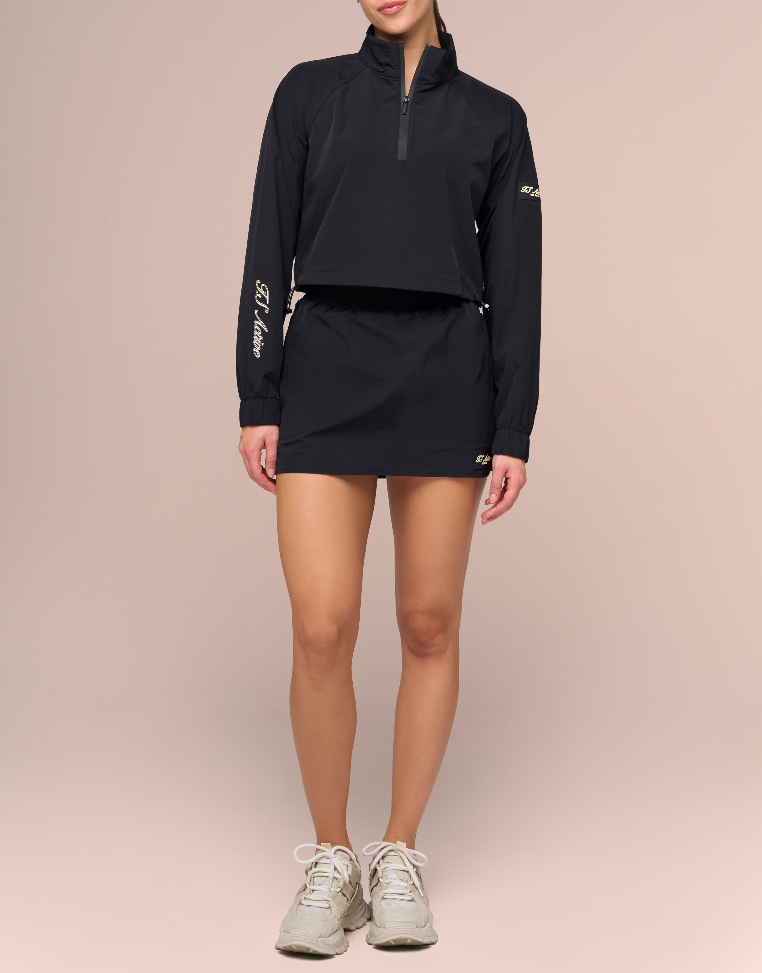 SPRING BLACK HOODIE
