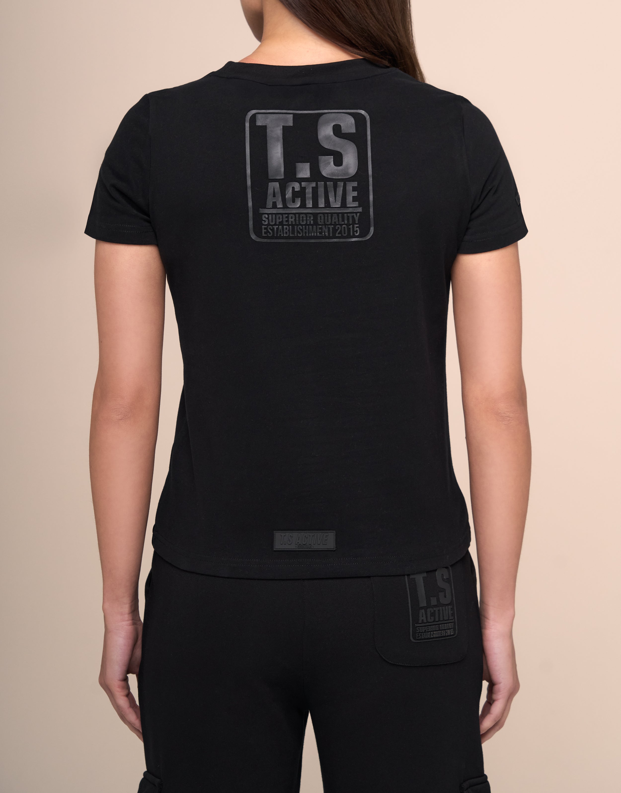 VANILLA BLACK TEE