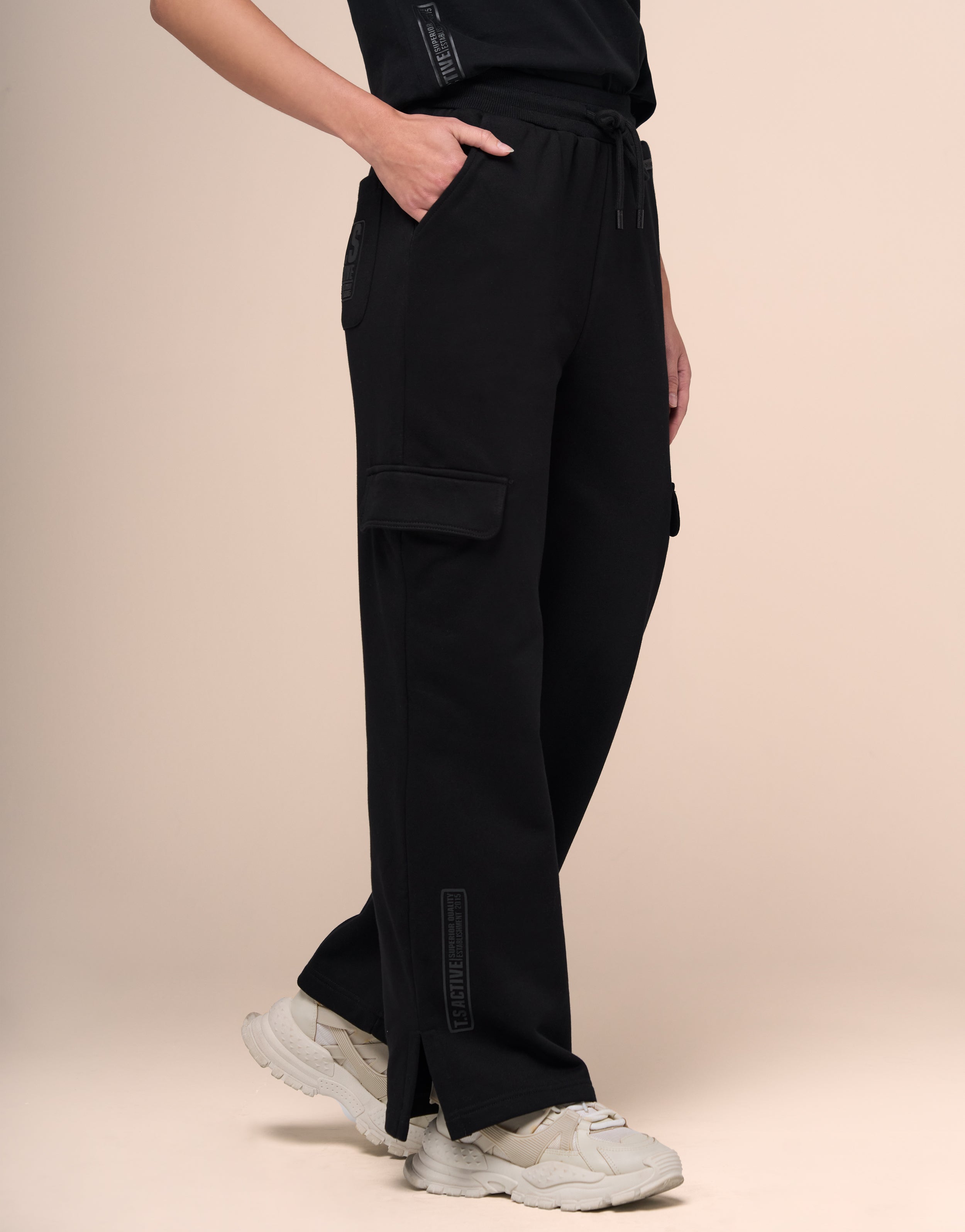 VANILLA BLACK JOGGER