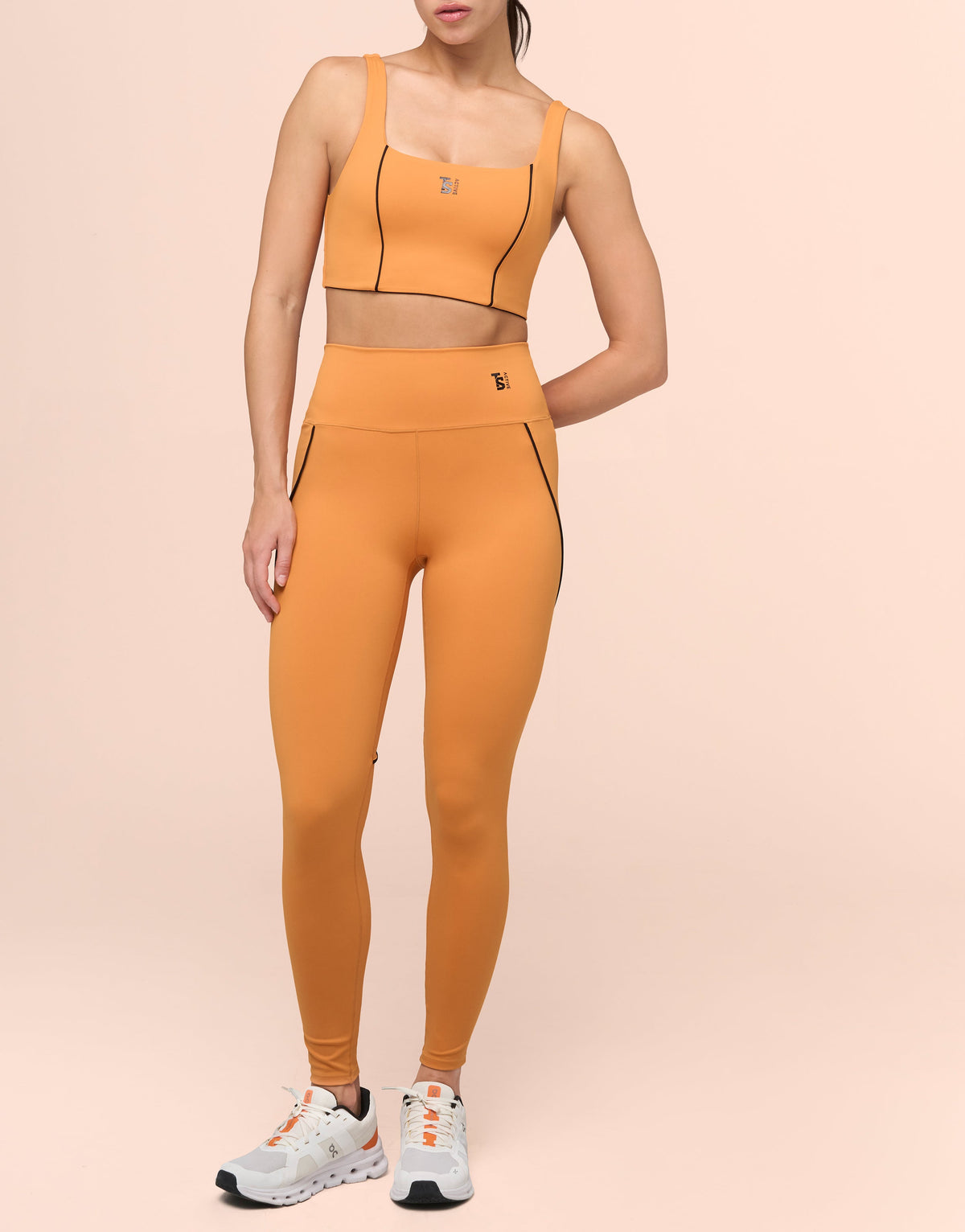 WELLNESS CARAMEL TOP