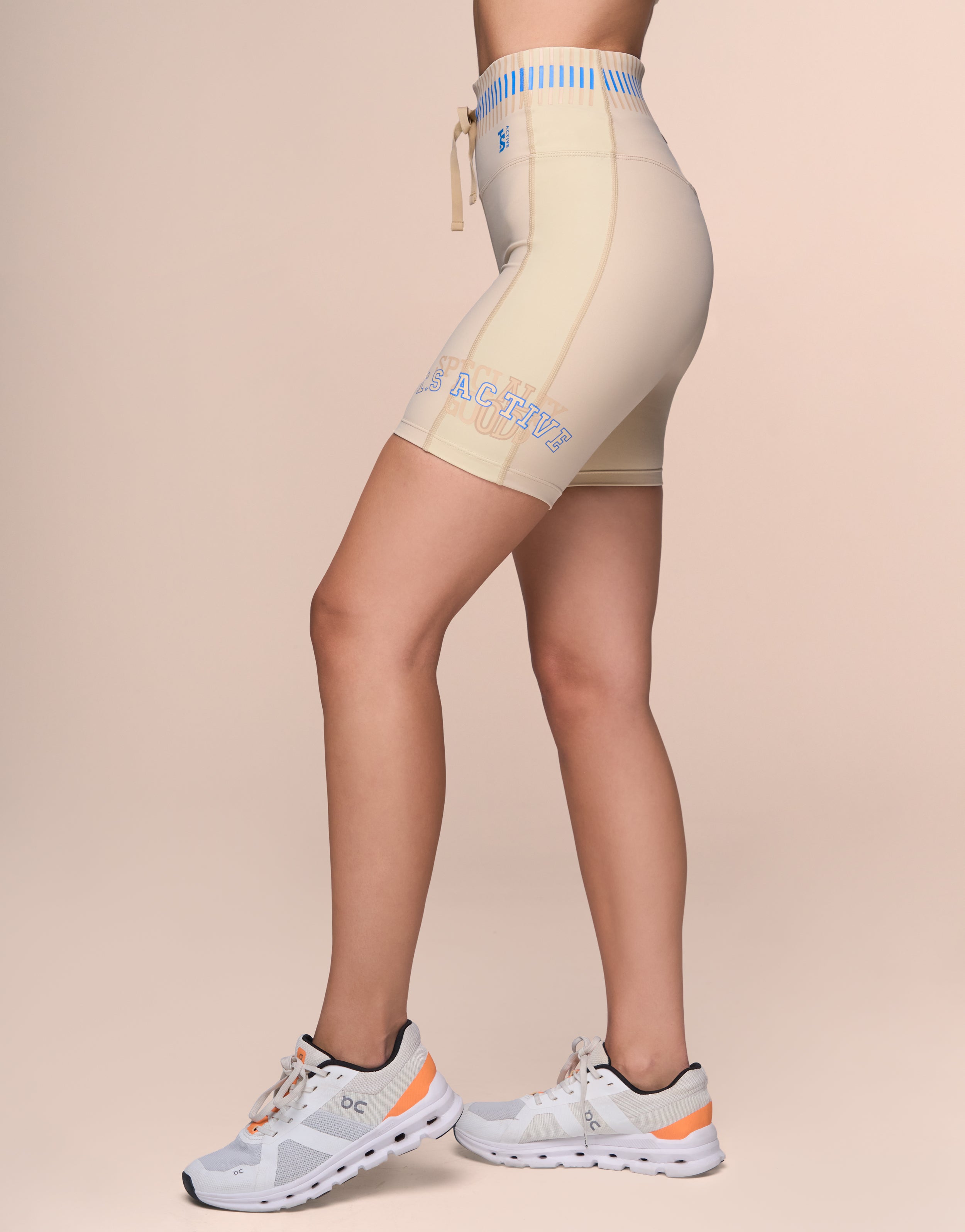 WILD PITCH BEIGE SHORT