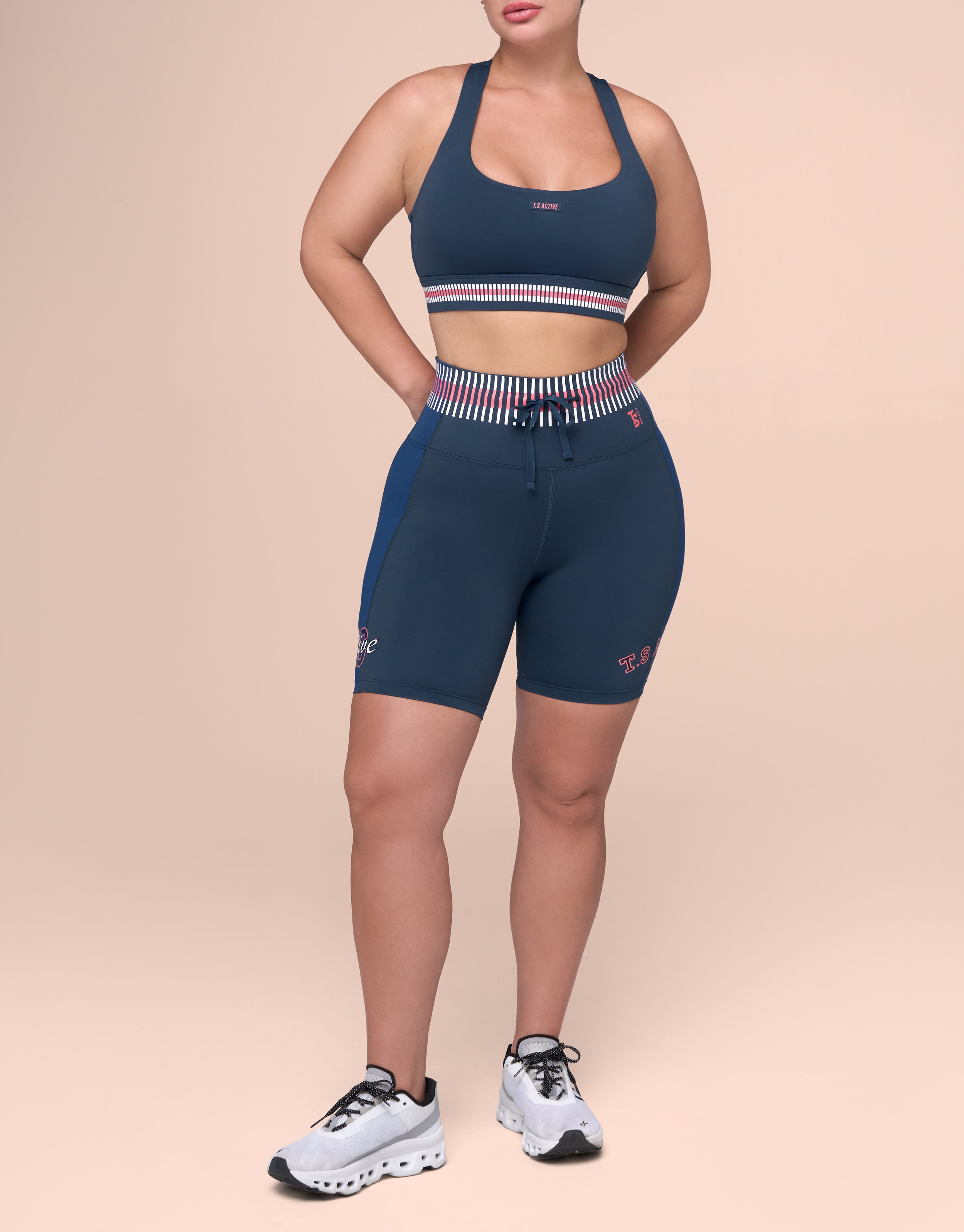 WILD PITCH NAVY SHORT