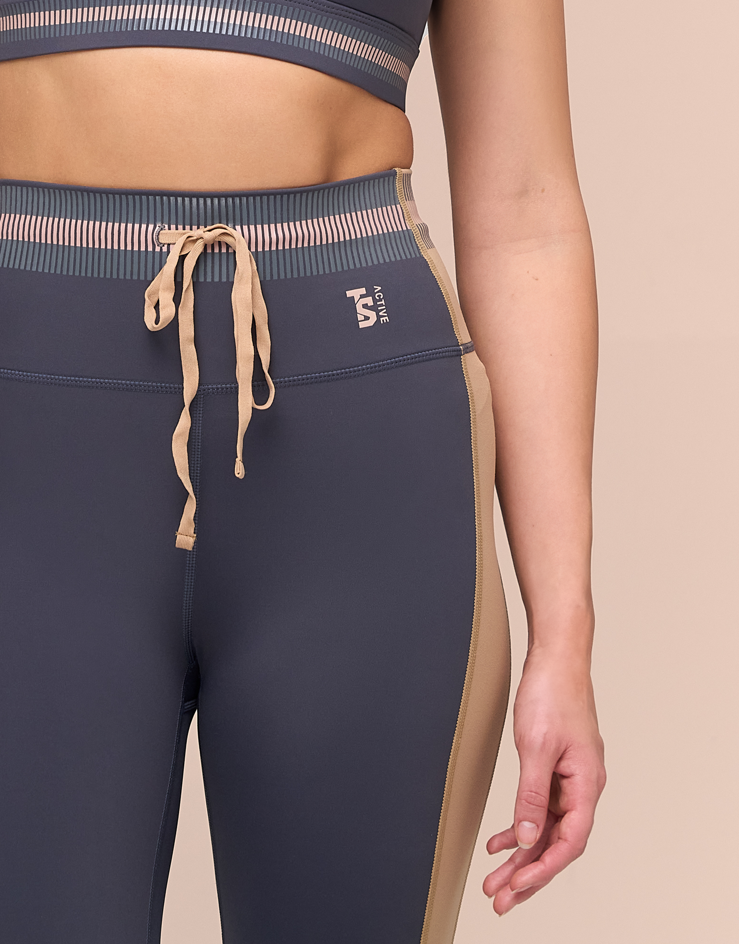 WILD PITCH DARK GREY