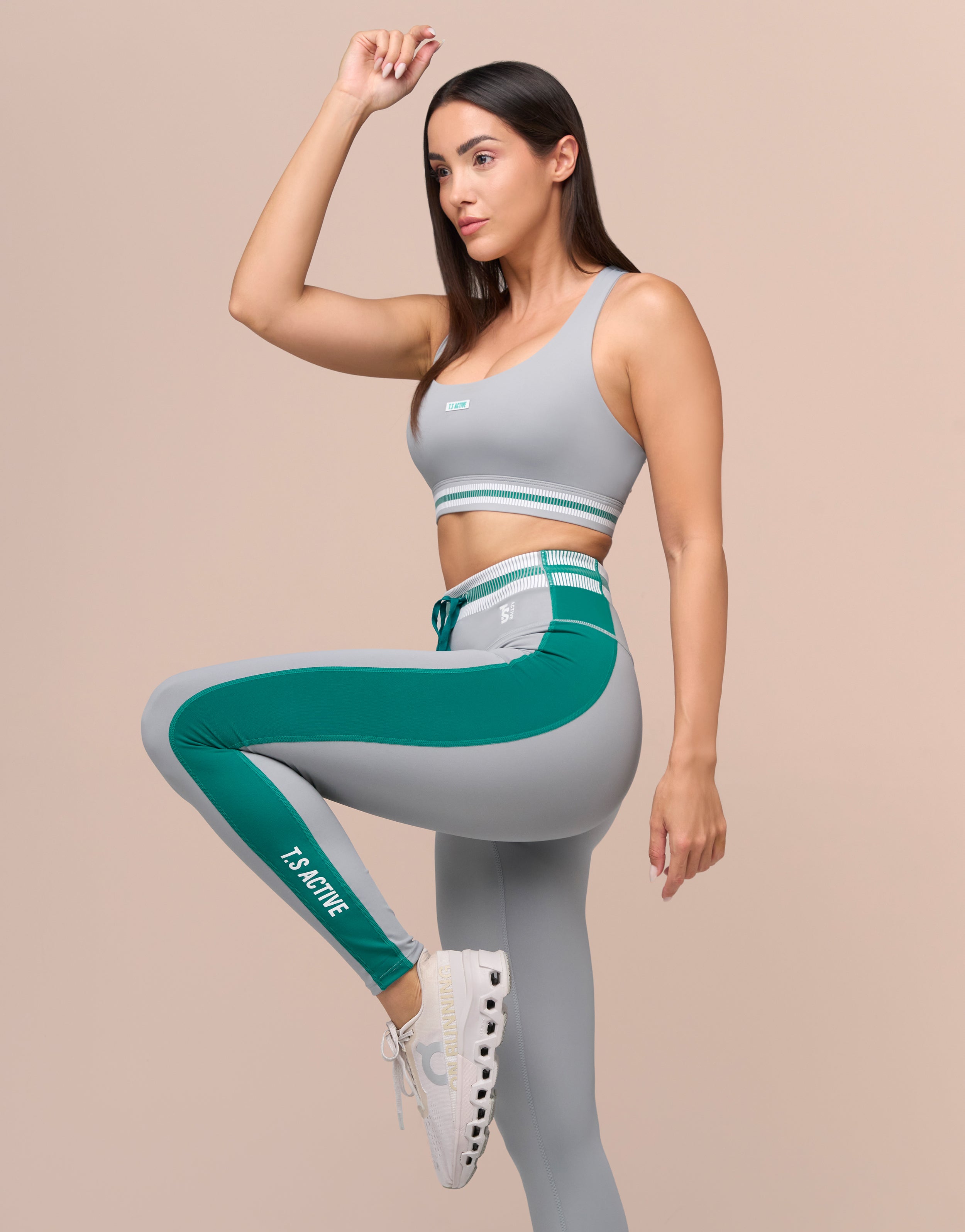 WILD PITCH GREY TOP