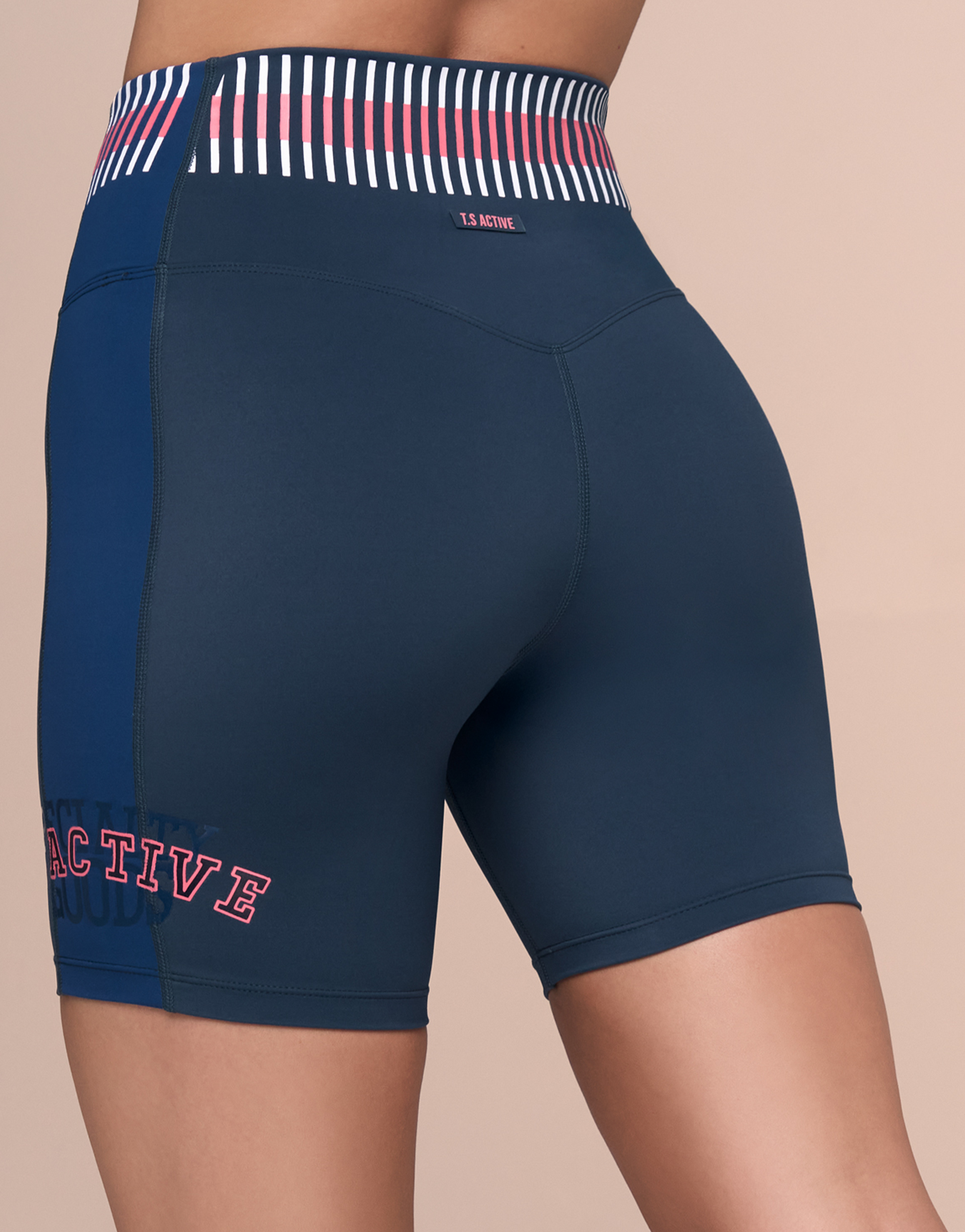 WILD PITCH NAVY SHORT