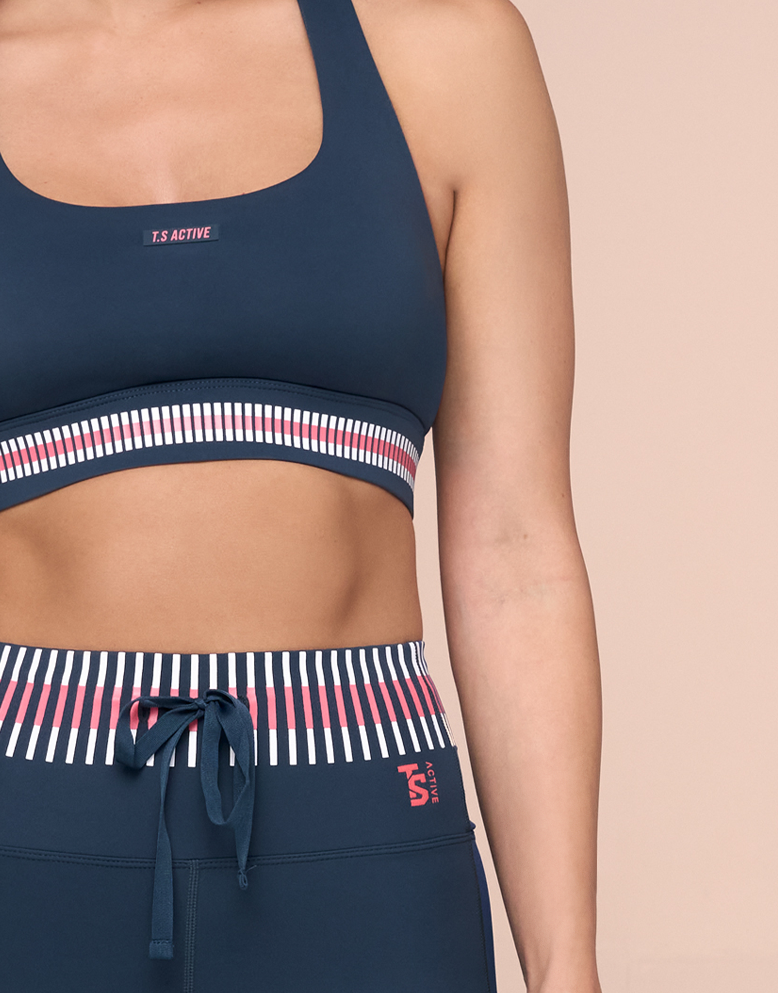 WILD PITCH NAVY SHORT