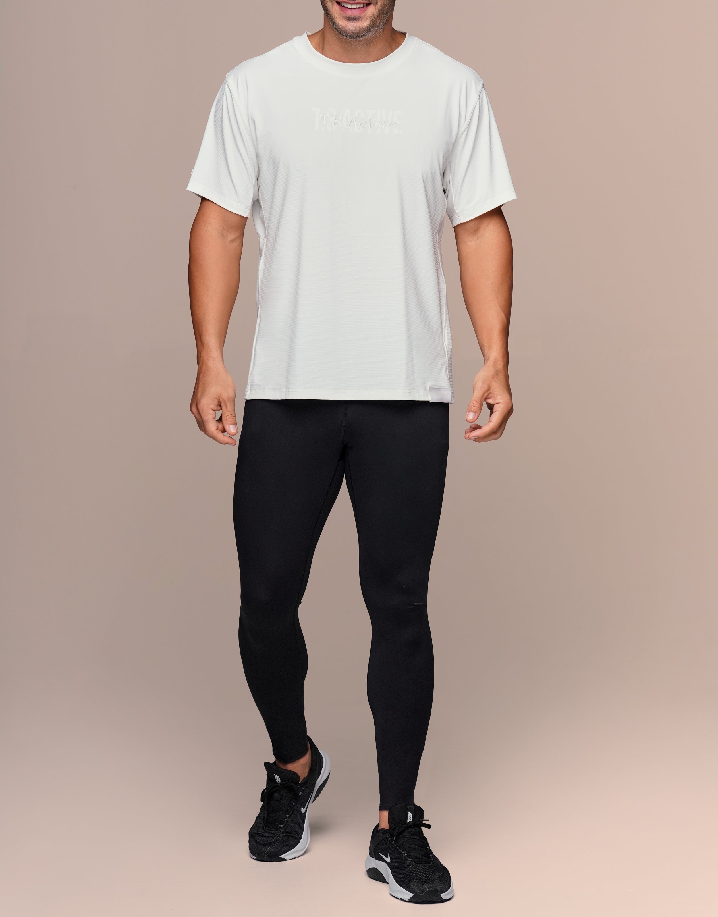 CHILL WHITE TEE