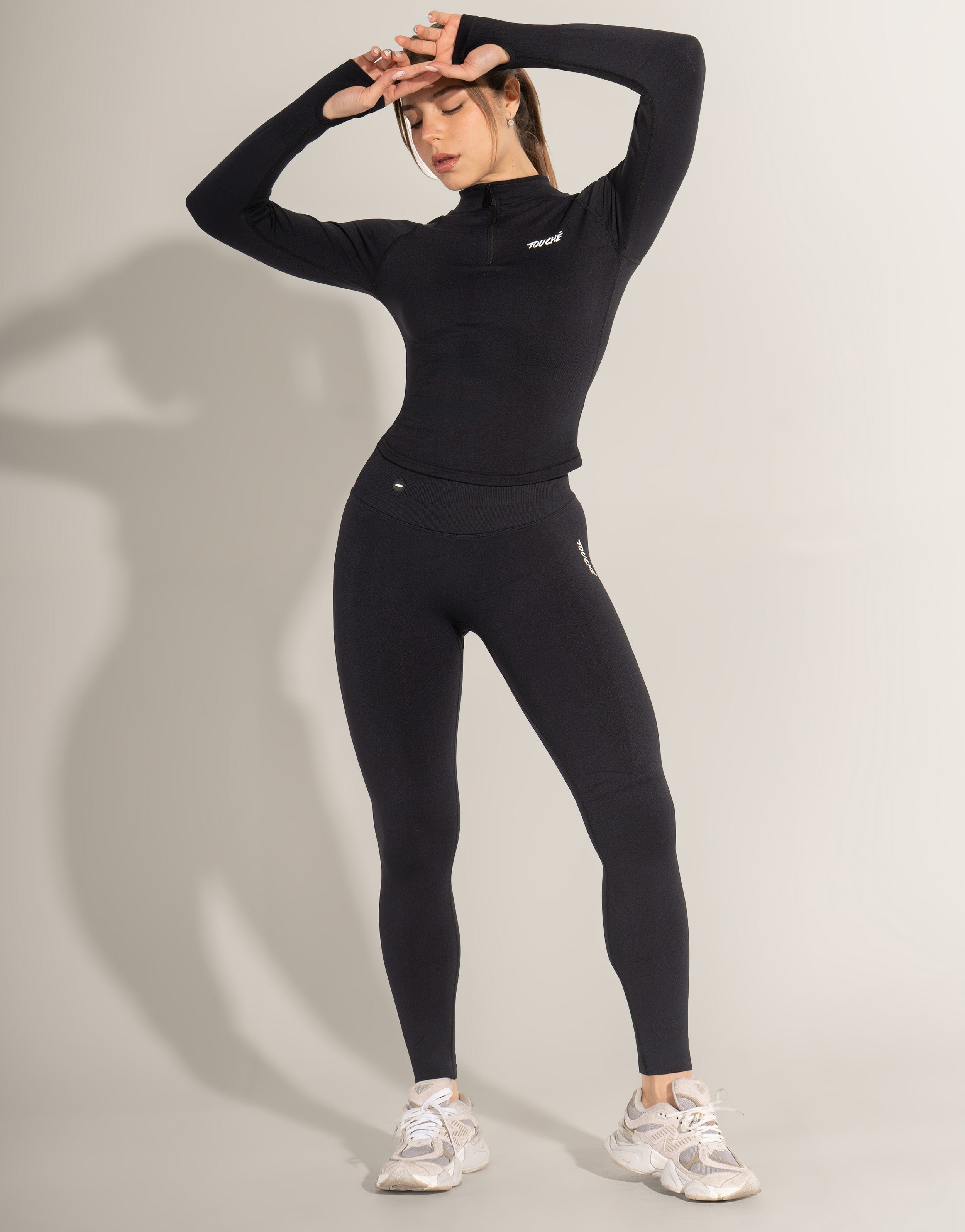 SPARK BLACK TOP SEAMLESS