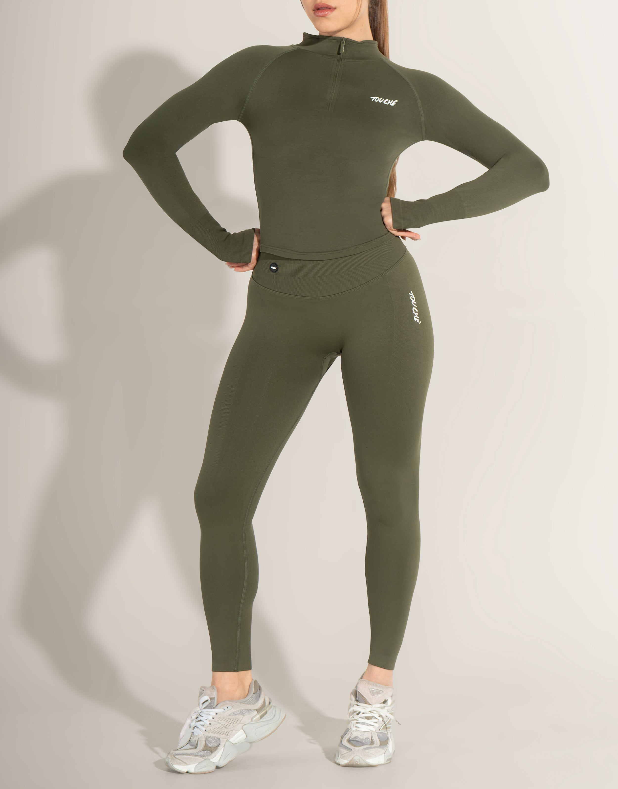 SPARK GREEN SEAMLESS