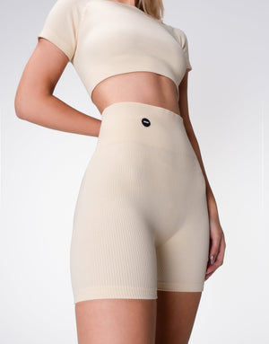 SPACE CREME SHORT